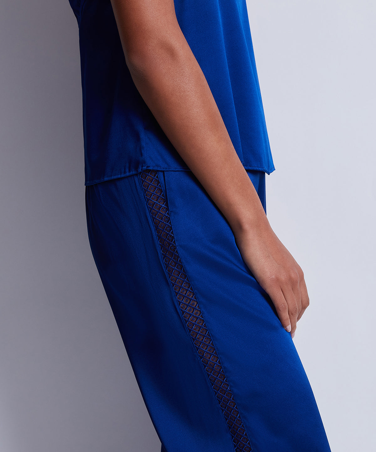 aubade-silk-desire-pantalon-electric-blue image 6