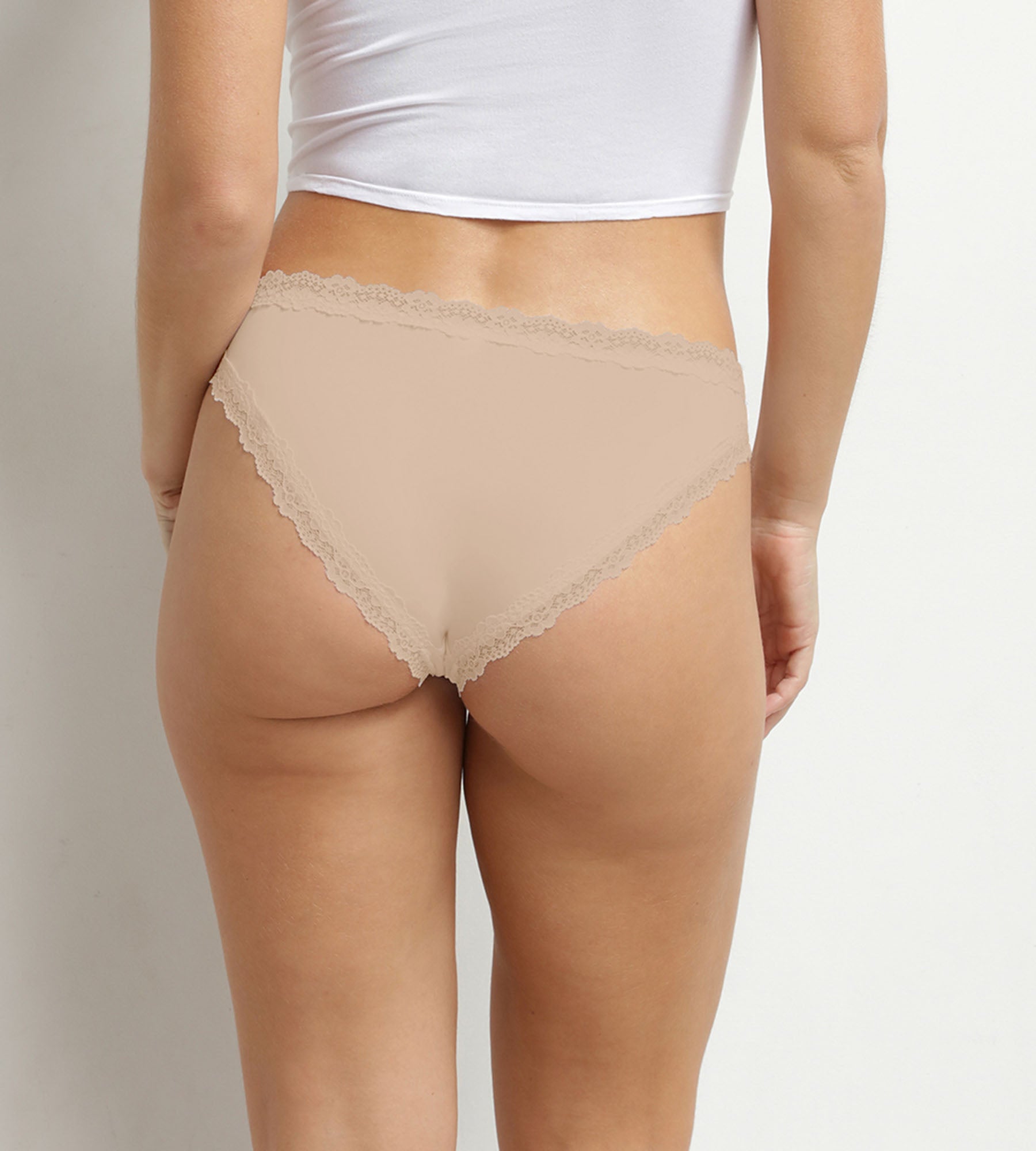 dim-microfibre-mini-lace-culotte-femme-invisible-nude-dentelle image 2