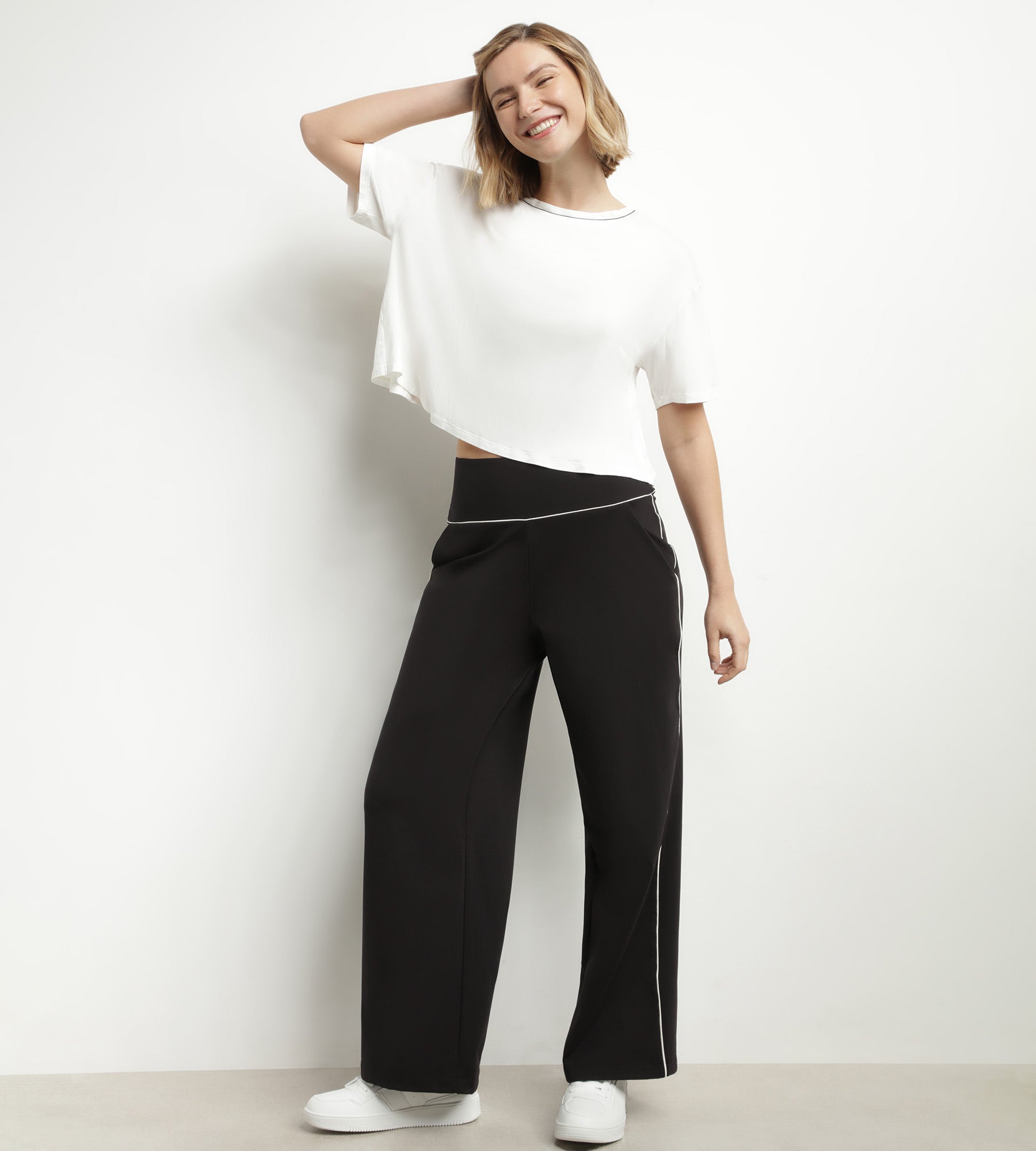 dim-dim-move-t-shirt-sport-femme-dos-ouvert-viscose-cru image 3