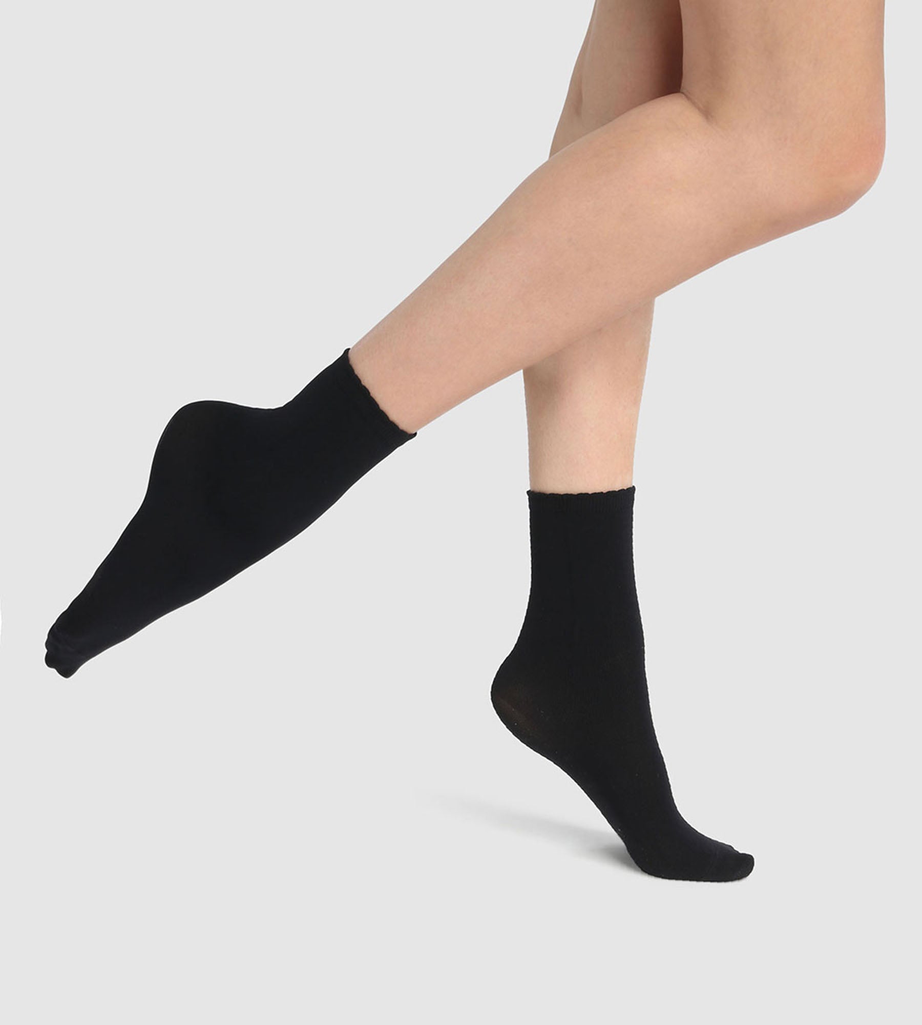 dim-opaque-sensationnel-socquettes-microfibre-70d-noir image 1