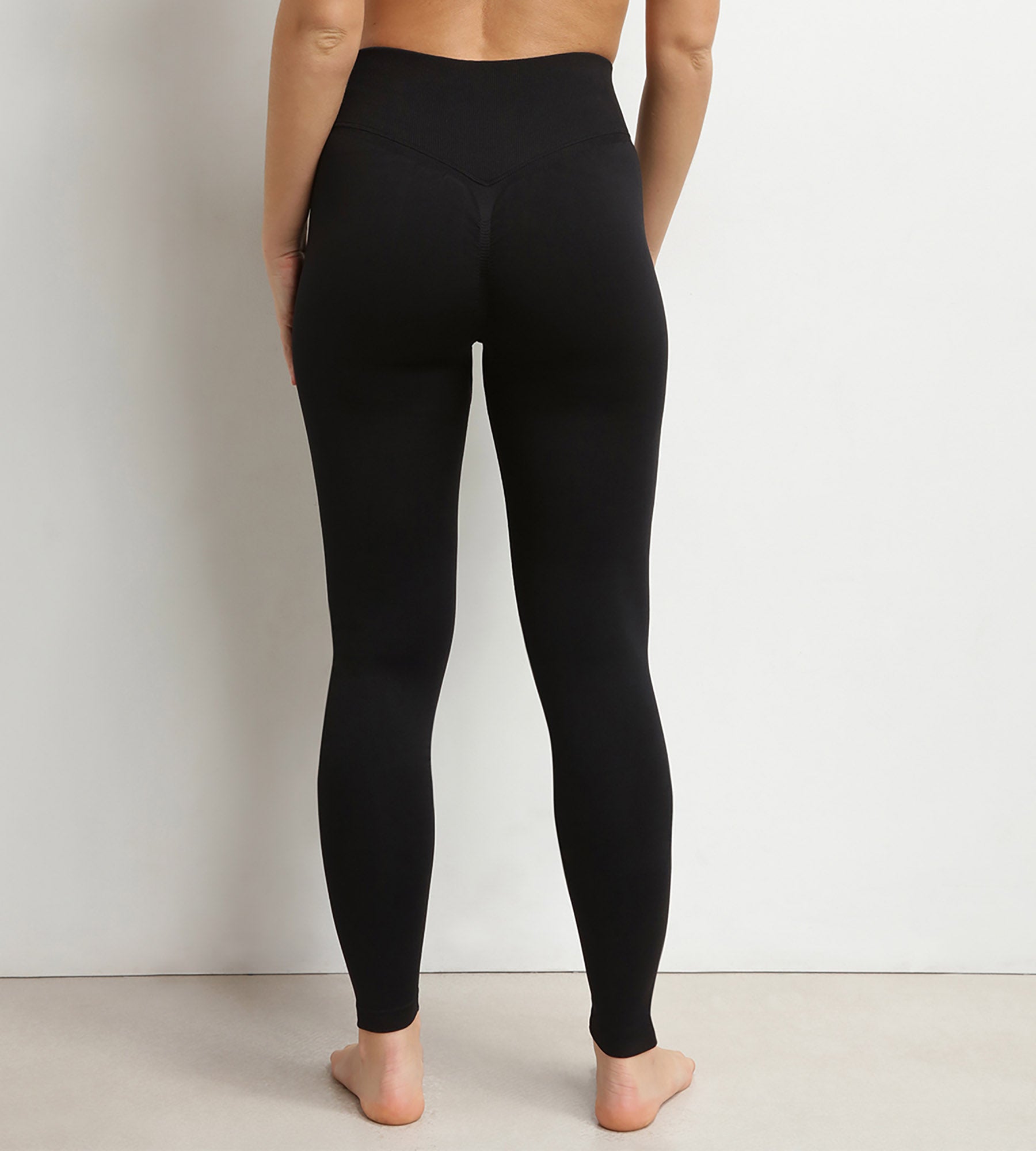 dim-comfywear-legging-femme-noir-seconde-peau image 2