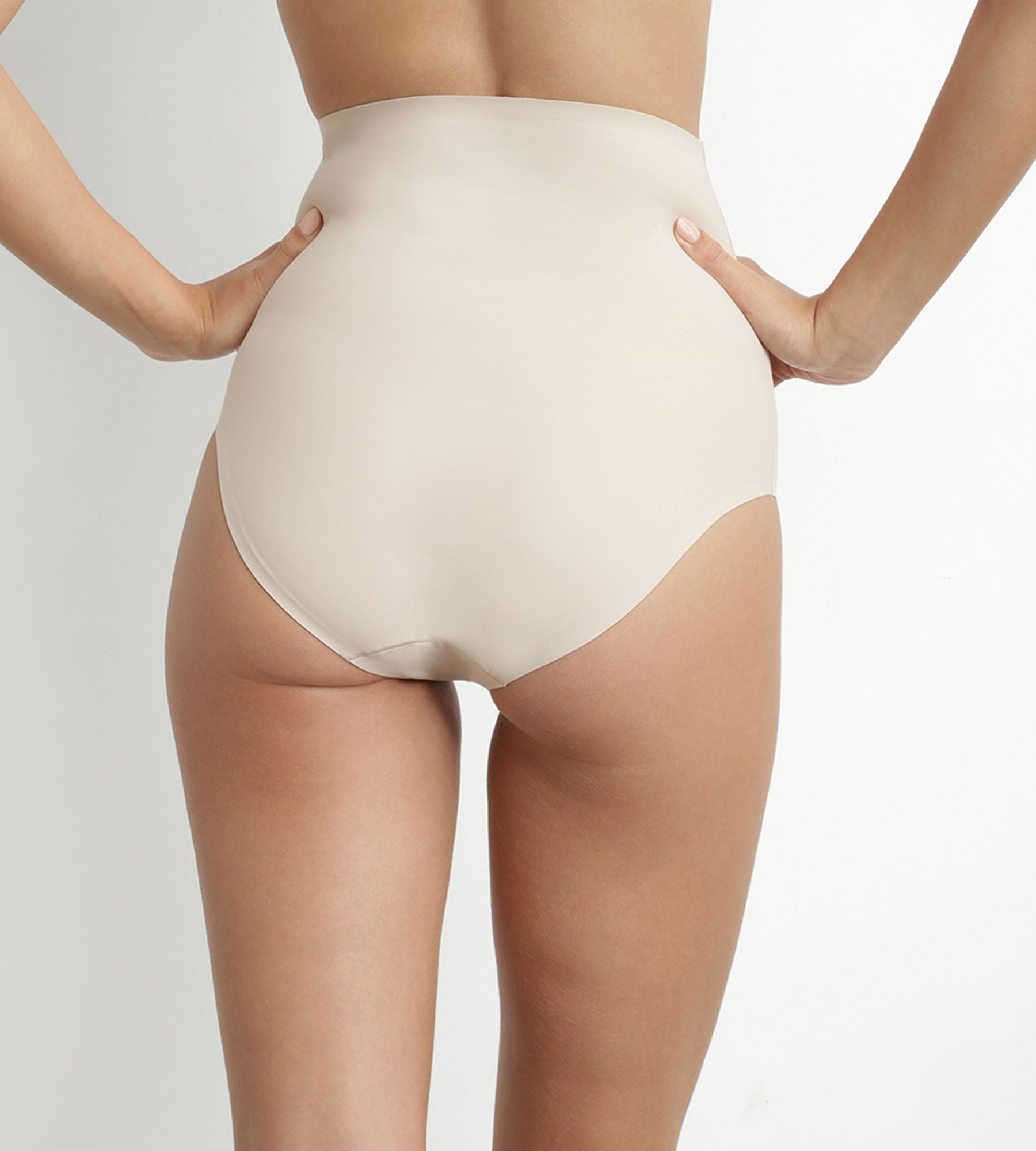 dim-silhouette-invisible-culotte-sculptante-taille-haute-sans-couture-nude image 2