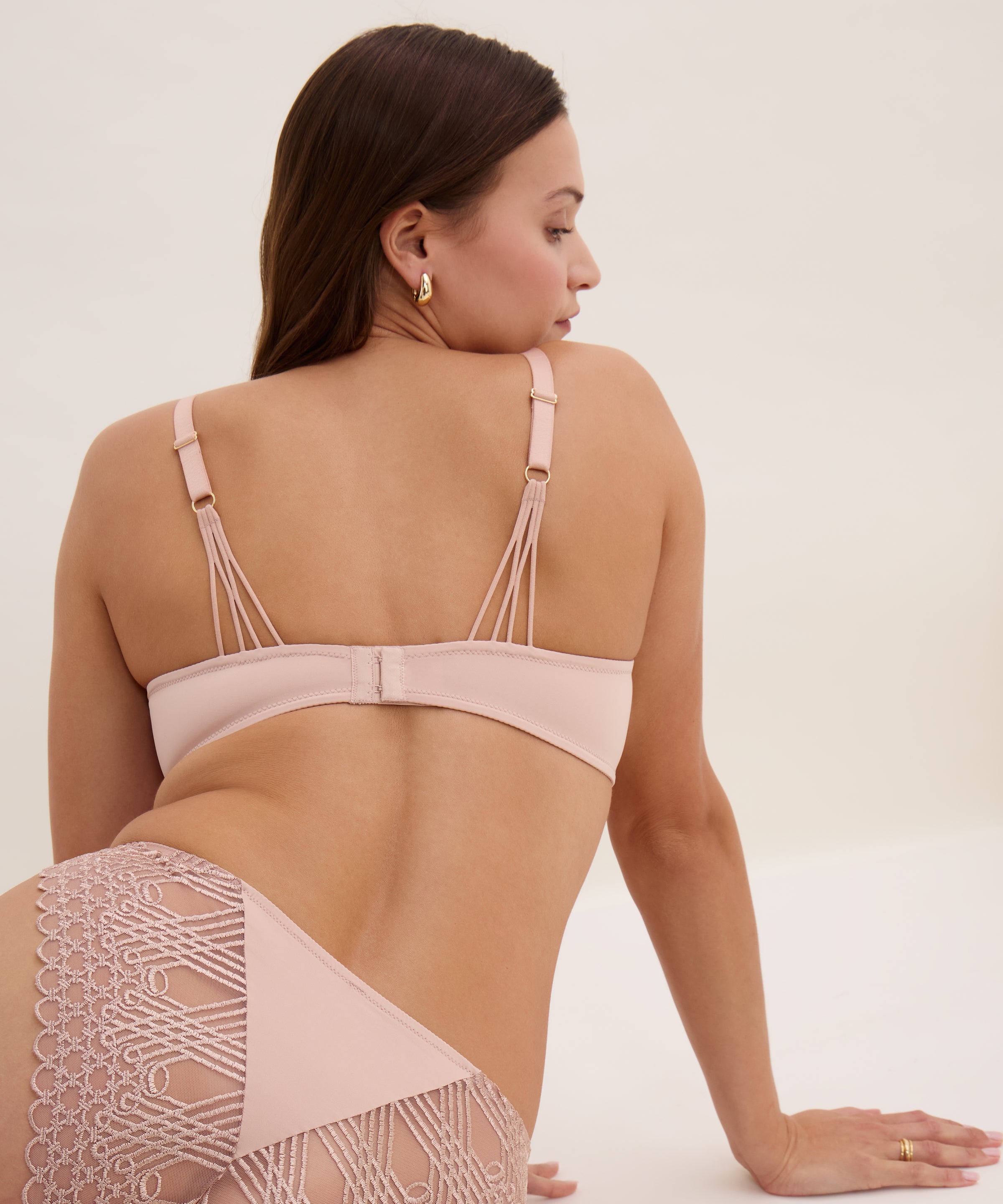 aubade-loge-du-d-sir-soutien-gorge-corbeille-misty-blush image 6