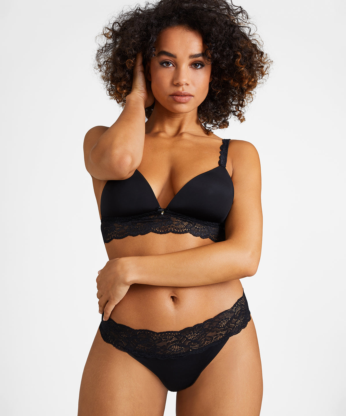 aubade-sweetessence-soutien-gorge-triangle-sans-armature-noir image 4