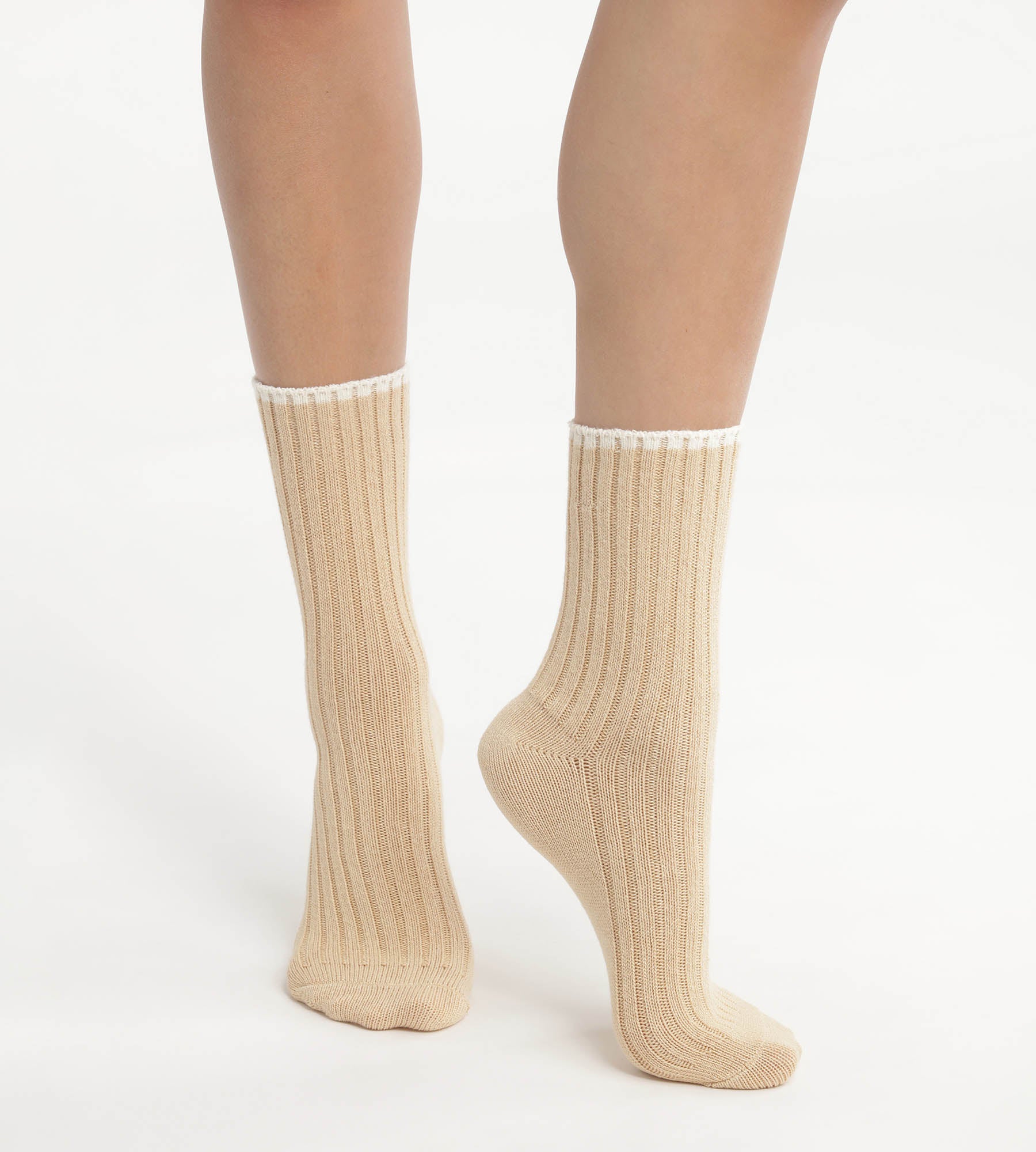 dim-bambou-chaussettes-femme-maille-c-tel-e-beige-vanille image 1