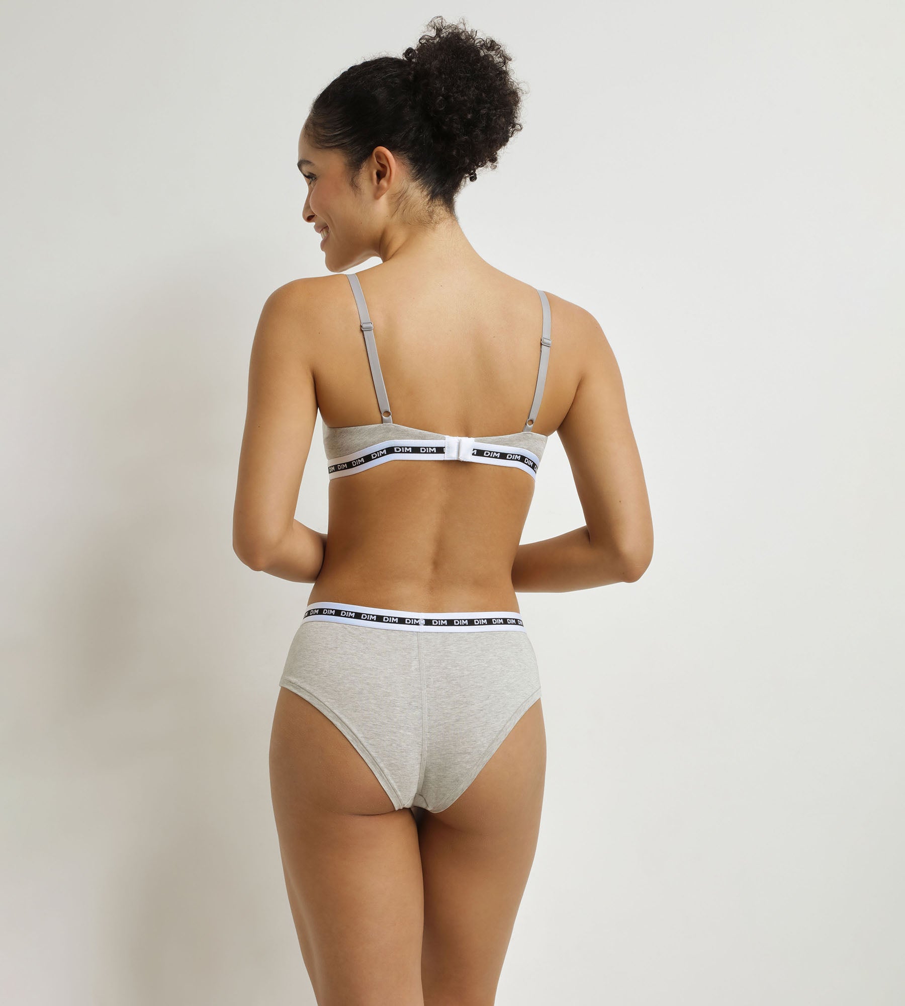 dim-icons-soutien-gorge-corbeille-armatures-gris-chin image 4