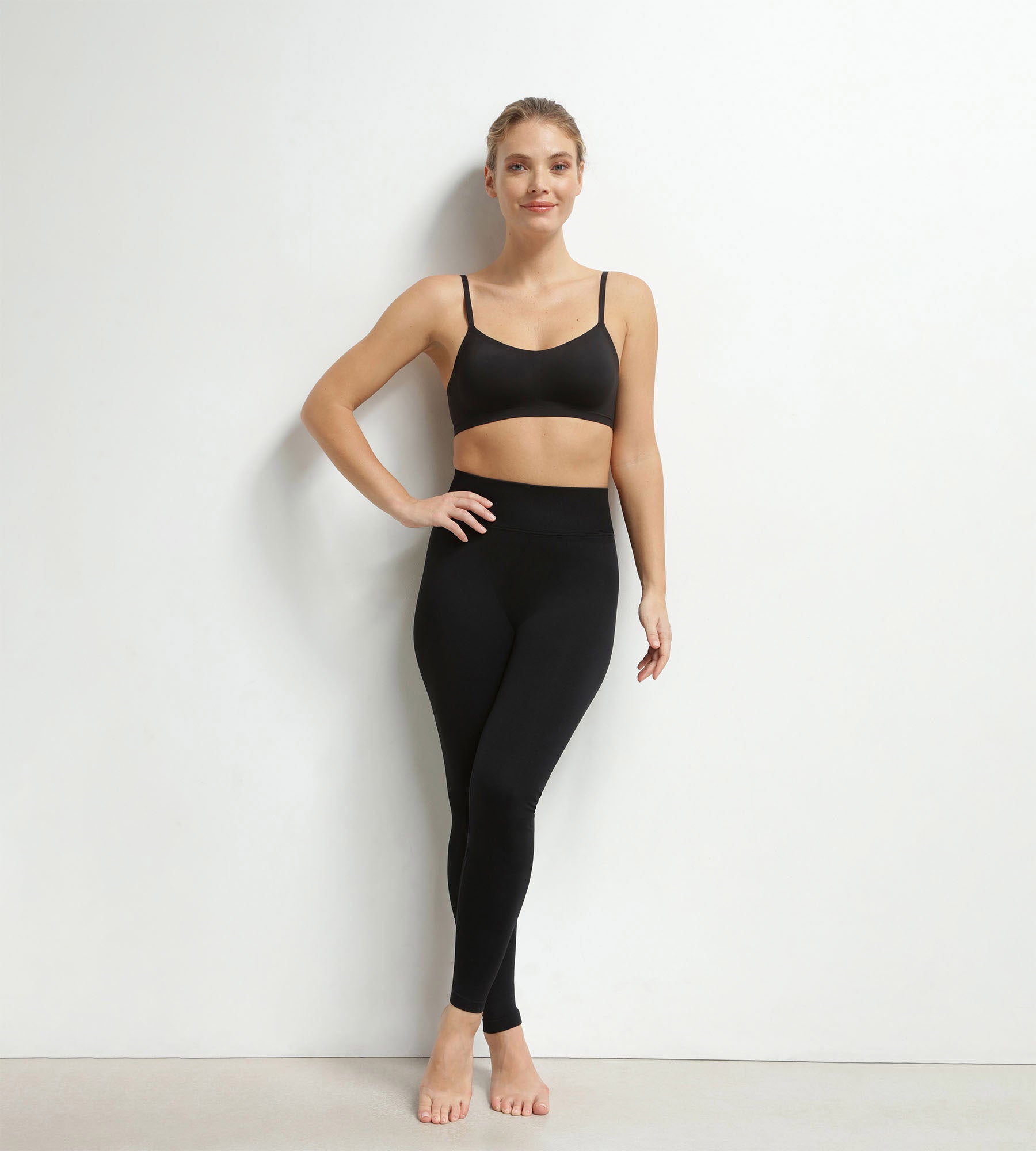 dim-comfywear-legging-femme-noir-seconde-peau image 3