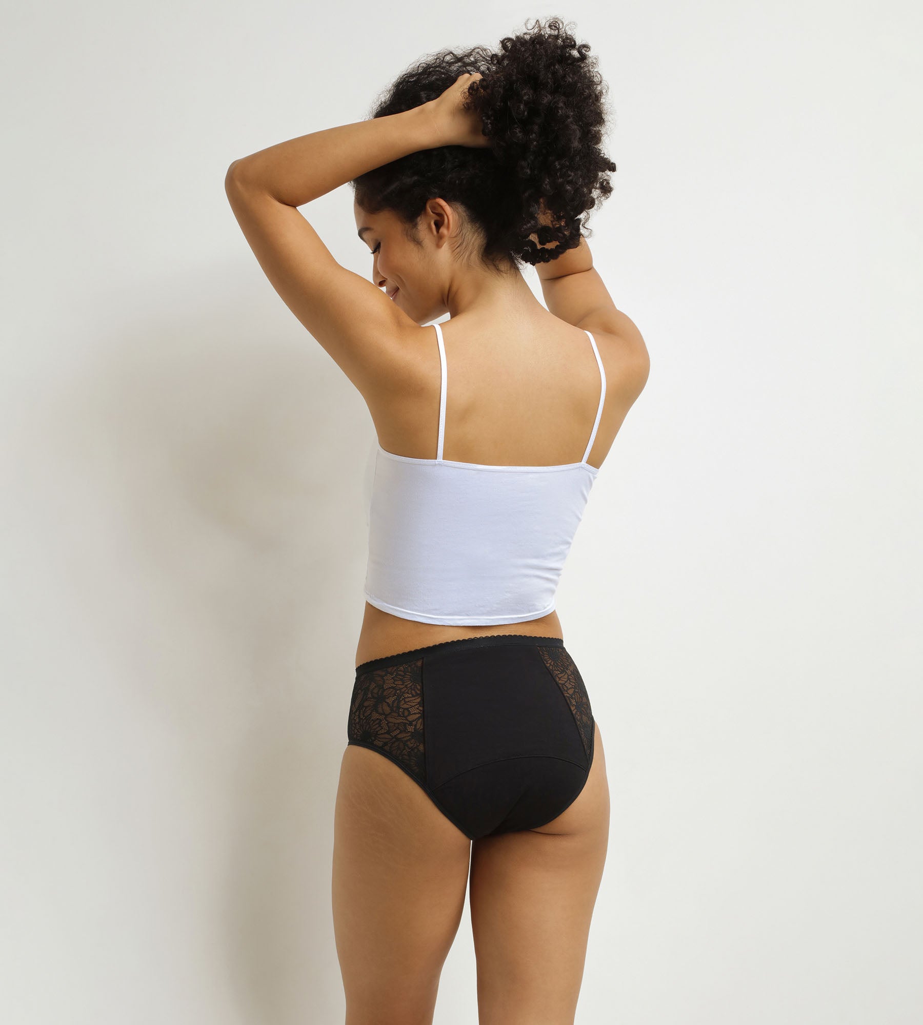 dim-protect-culotte-menstruelle-taille-haute-noire-fleurs-flux-tr-s-abondant image 4