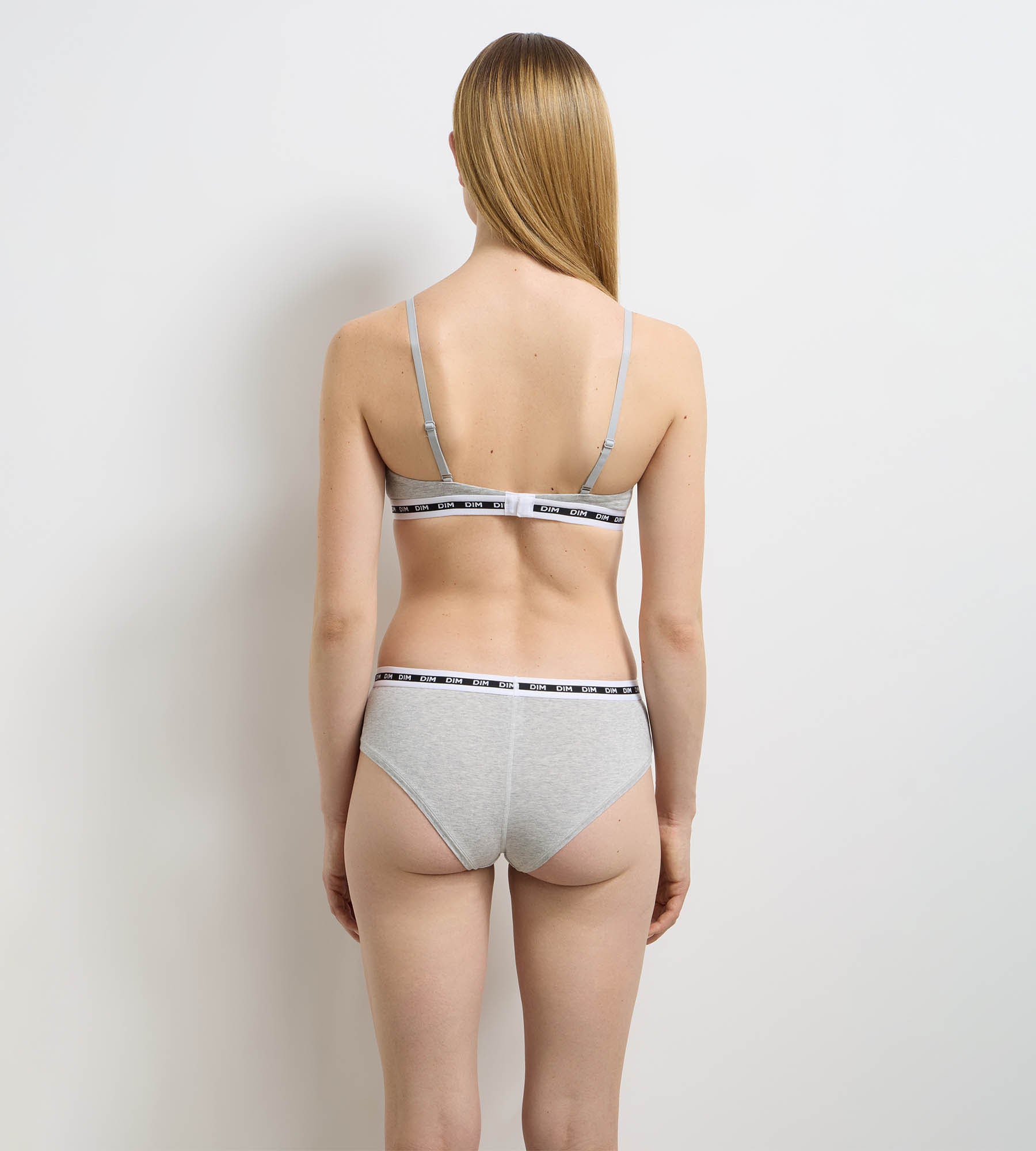 dim-icons-shorty-femme-gris-chin-en-coton-modal image 4