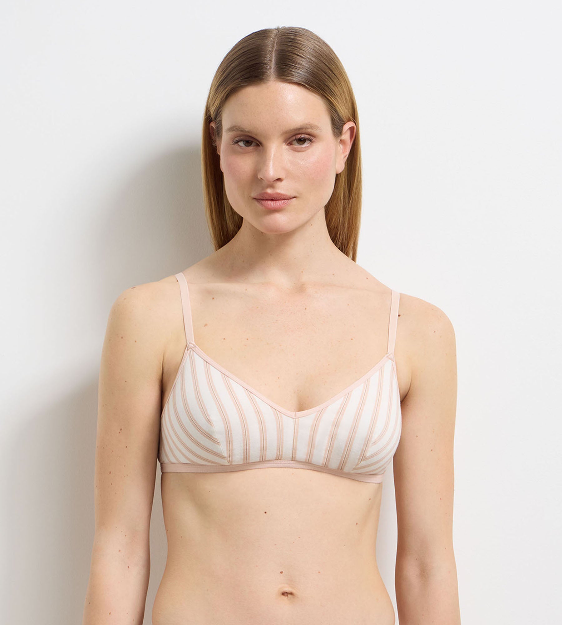 dim-x-in-s-de-la-fressange-soutien-gorge-sans-armatures-cr-me-rose image 2