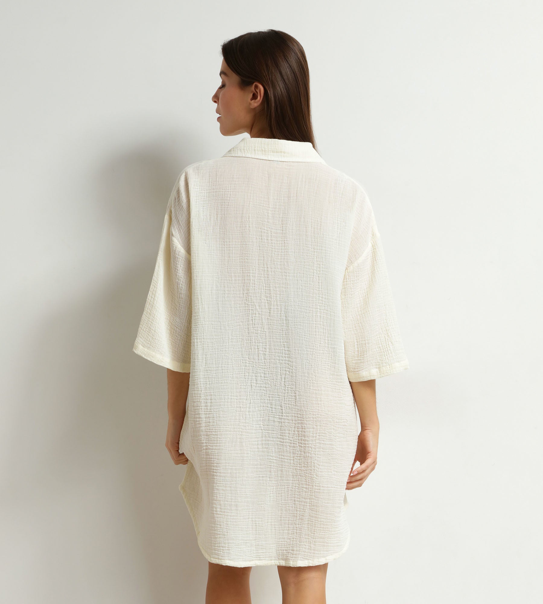 dim-swimwear-robe-de-plage-femme-gaze-de-coton-blanc-cr-me image 2