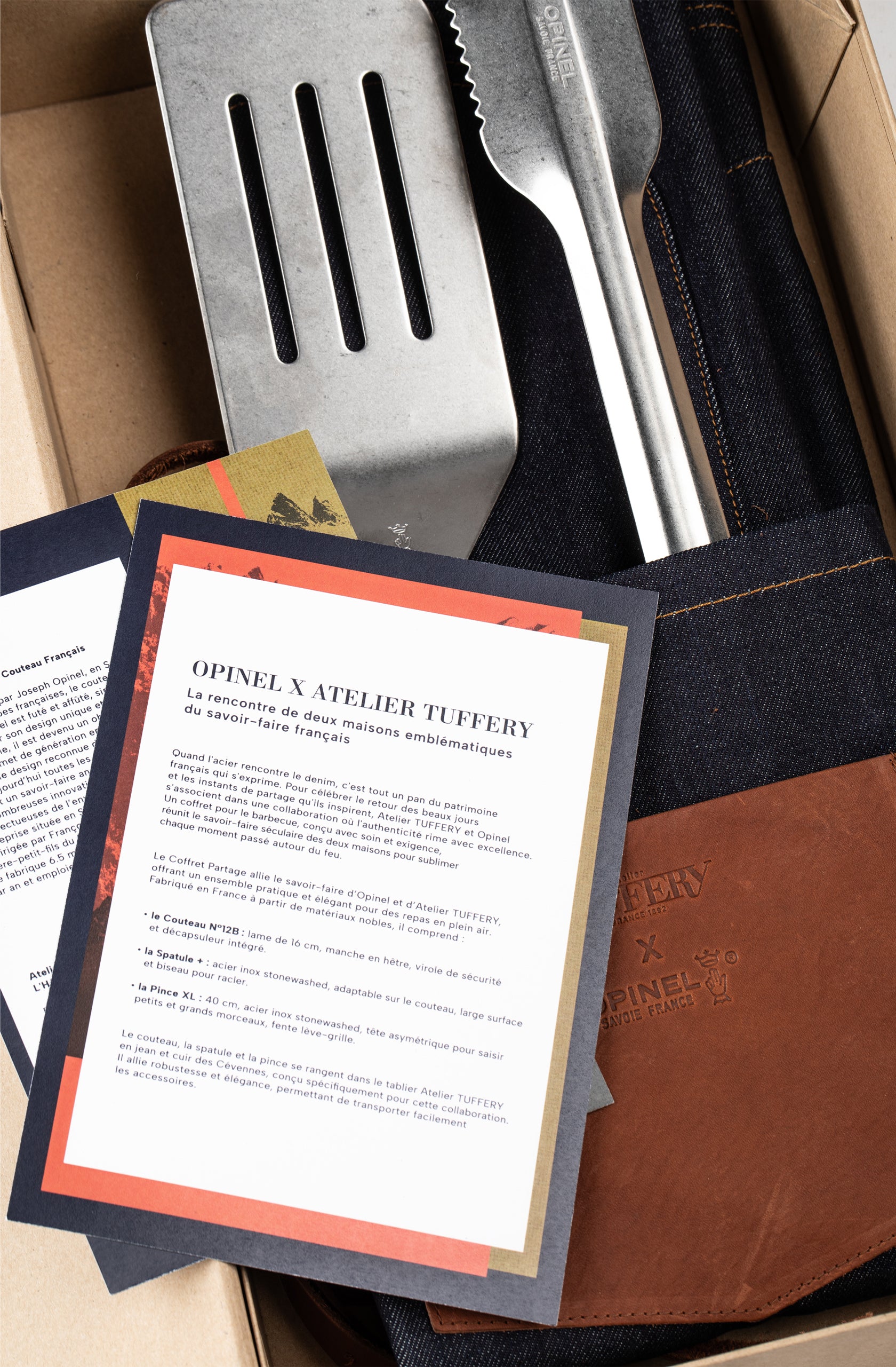 atelier-tuffery-x-opinel-set-barbecue-coffret-partage-tablier-denim-cuir image 2