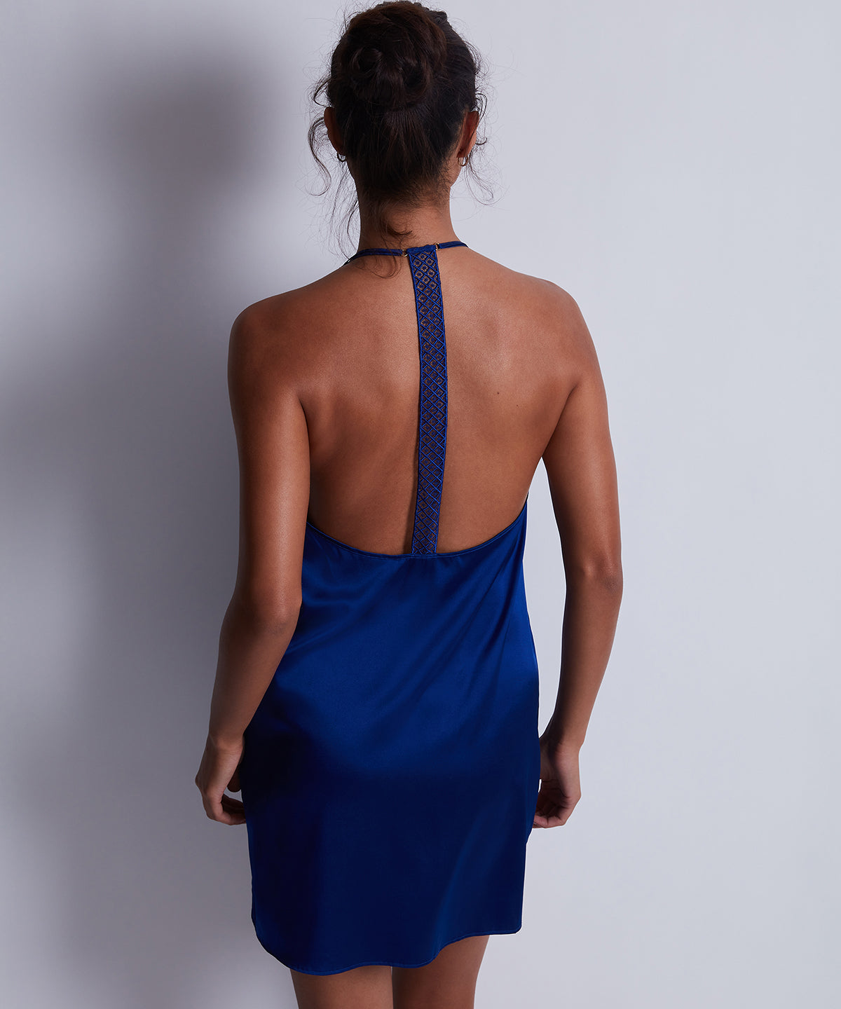 aubade-silk-desire-nuisette-en-soie-stretch-bleu-lectrique image 7