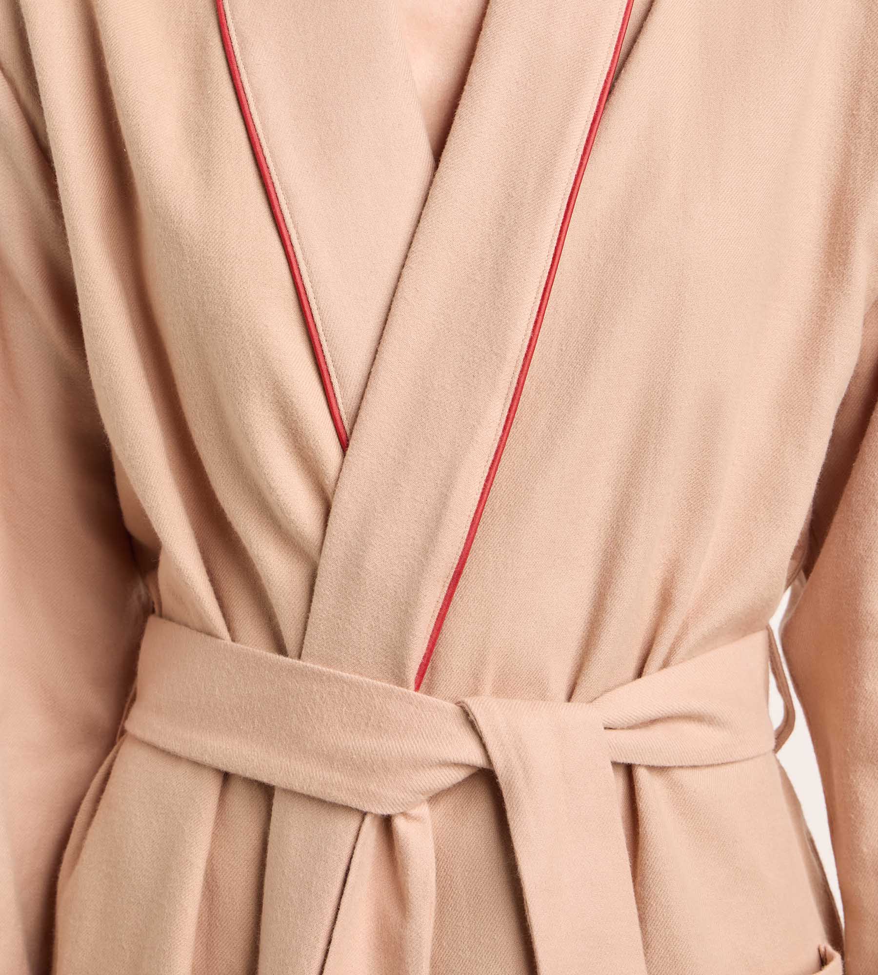 dim-x-ines-de-la-fressange-peignoir-femme-flanelle-coupe-longue-beige-soie image 3