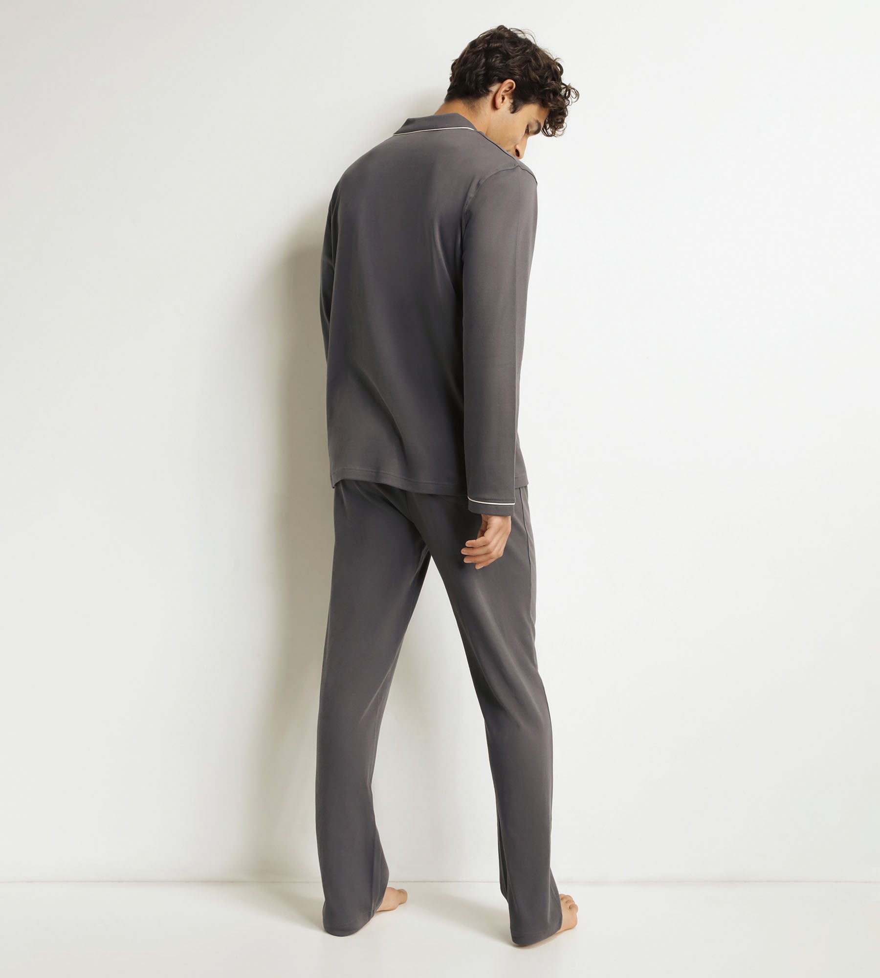 dim-ensemble-pyjama-pantalon-homme-gris-fonc-coton-interlock image 2