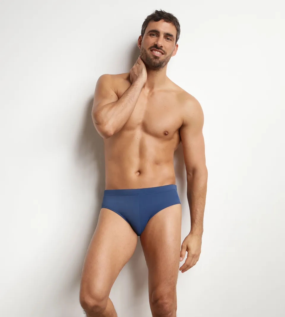 dim-swimwear-maillot-de-bain-homme-slip-bleu-denim-stretch image 1