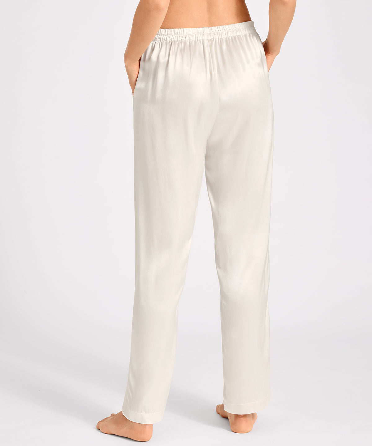 aubade-toi-mon-amour-pantalon-nacre-en-soie-16mm-avec-dentelle-jacquard image 3