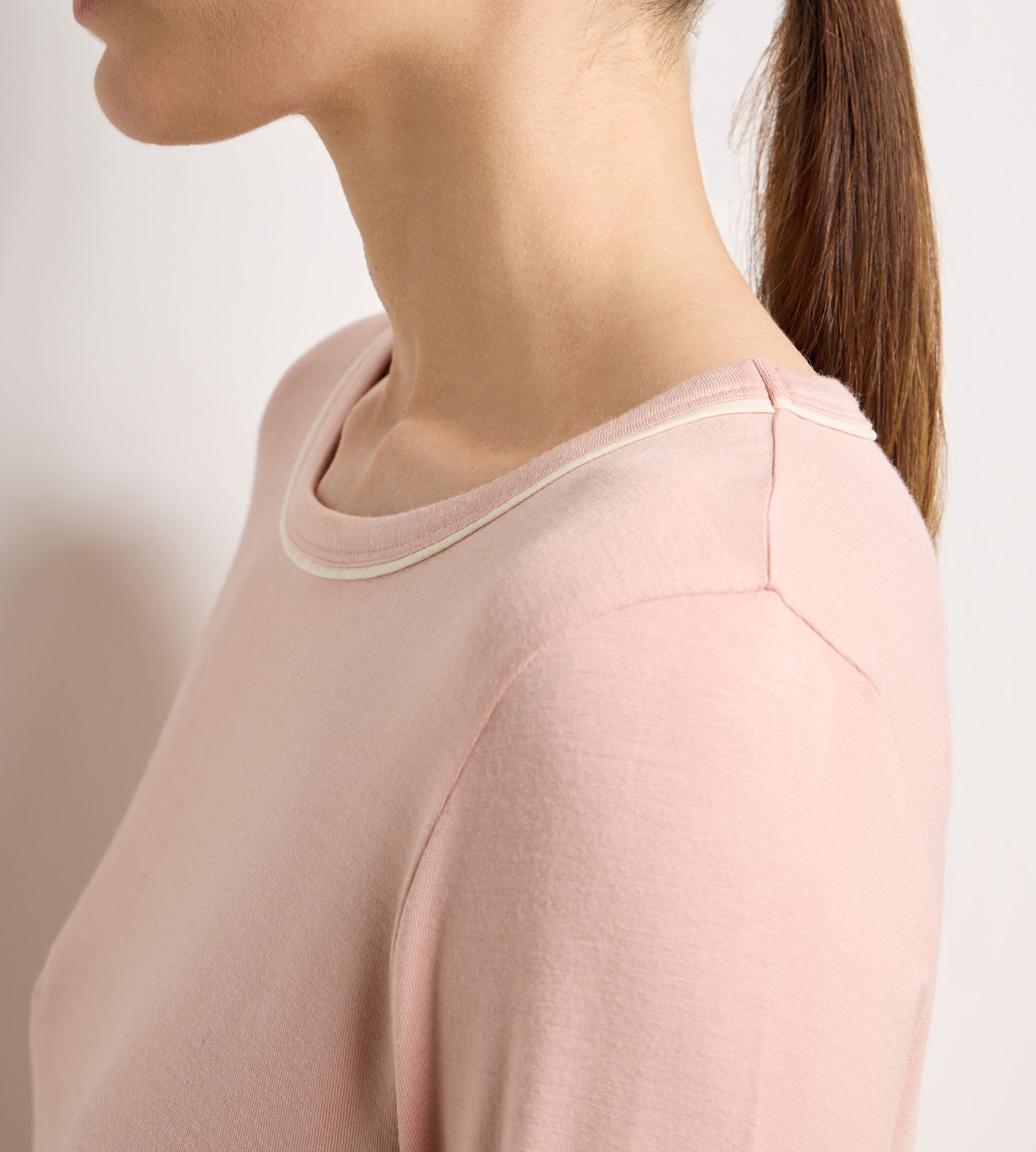 dim-soft-blush-top-pyjama-femme-manches-longues-col-rond-rose-lastique image 3