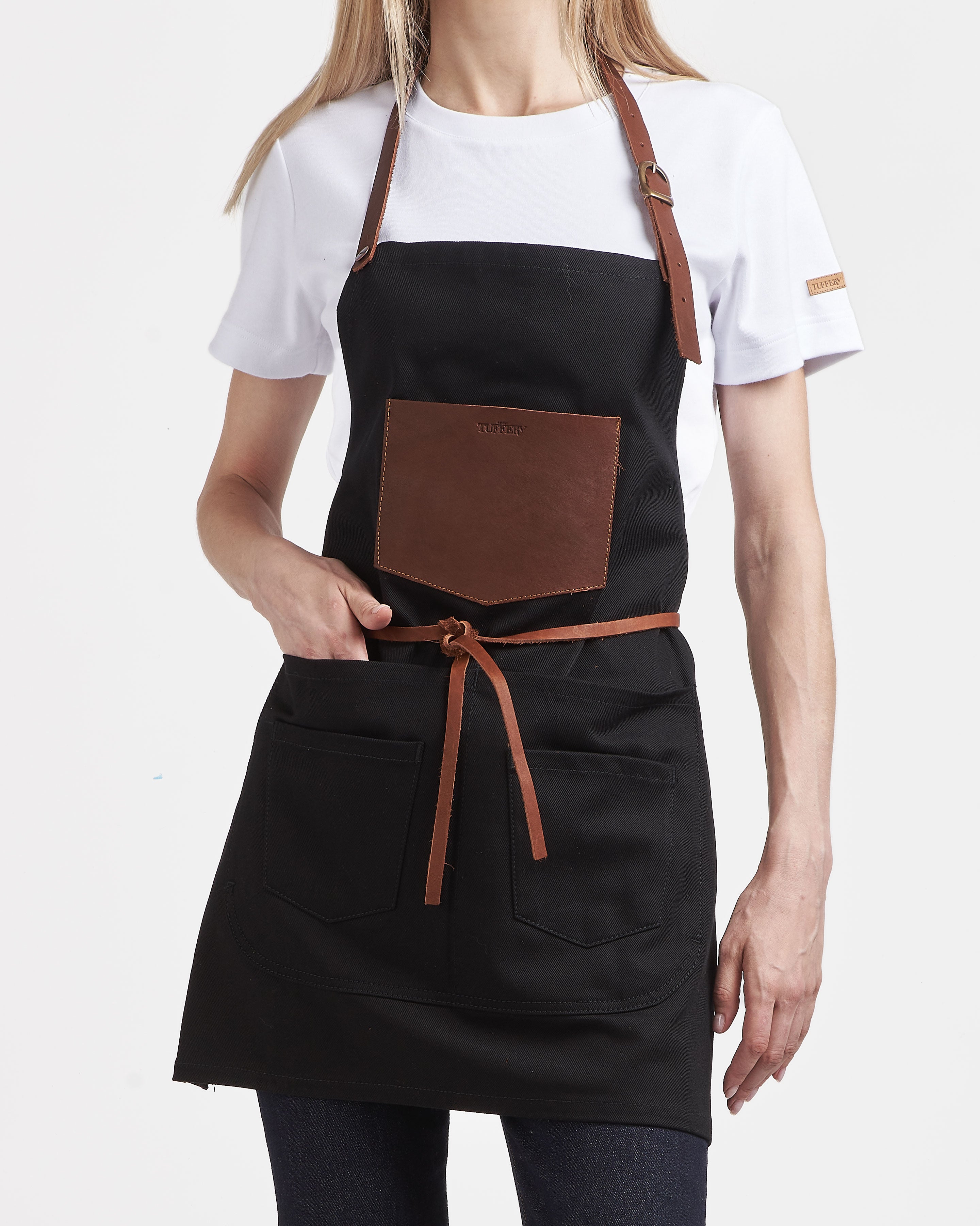 atelier-tuffery-tablier-court-en-jean-noir-artisanal image 4