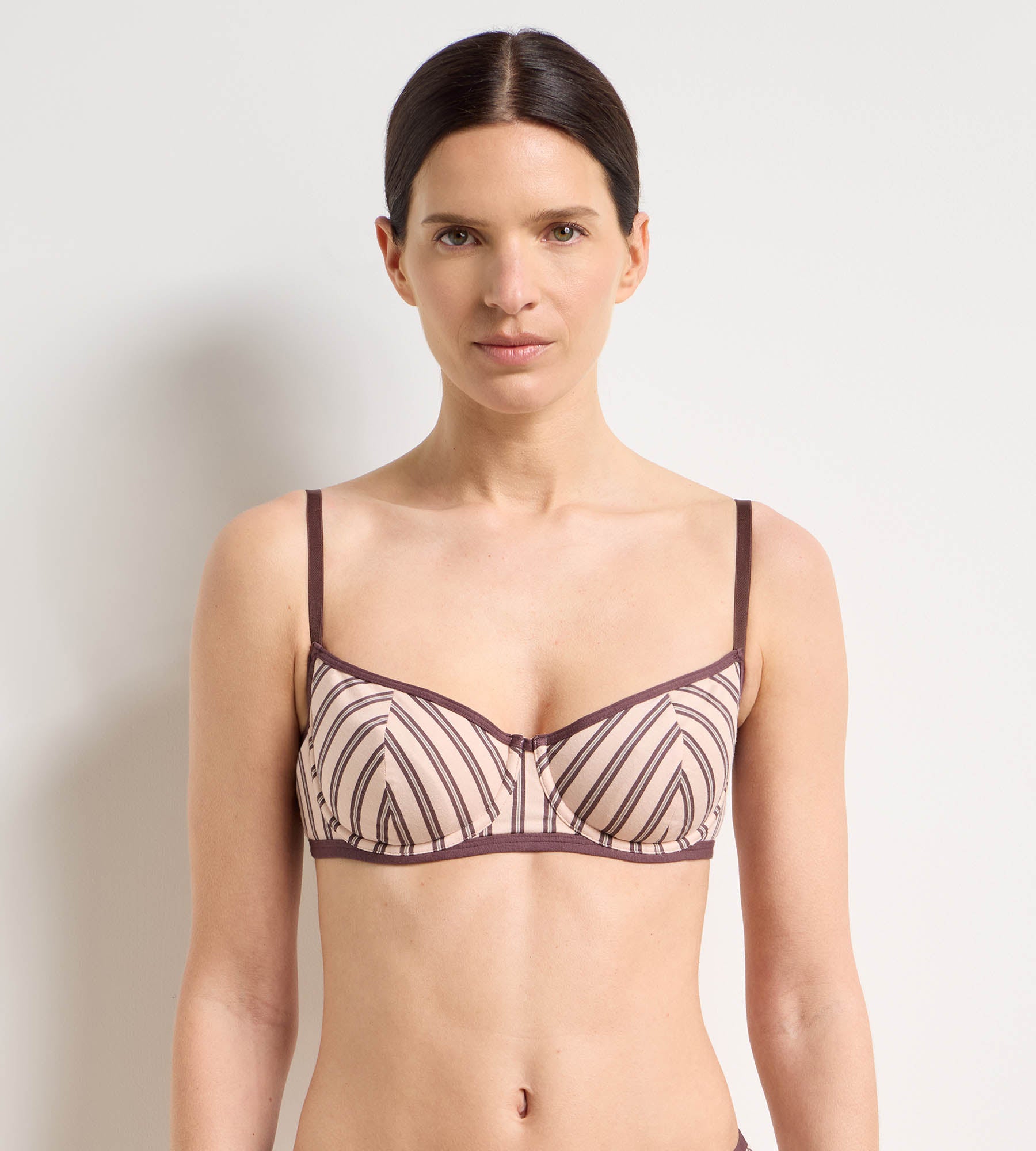 dim-soutien-gorge-corbeille-armatures-brun-rose-dim-x-ines-de-la-fressange image 2