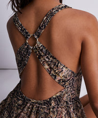 aubade-evening-sand-robe-longue-transparente-dos-crois-et-ceinture-dor-e-motif-s image 3