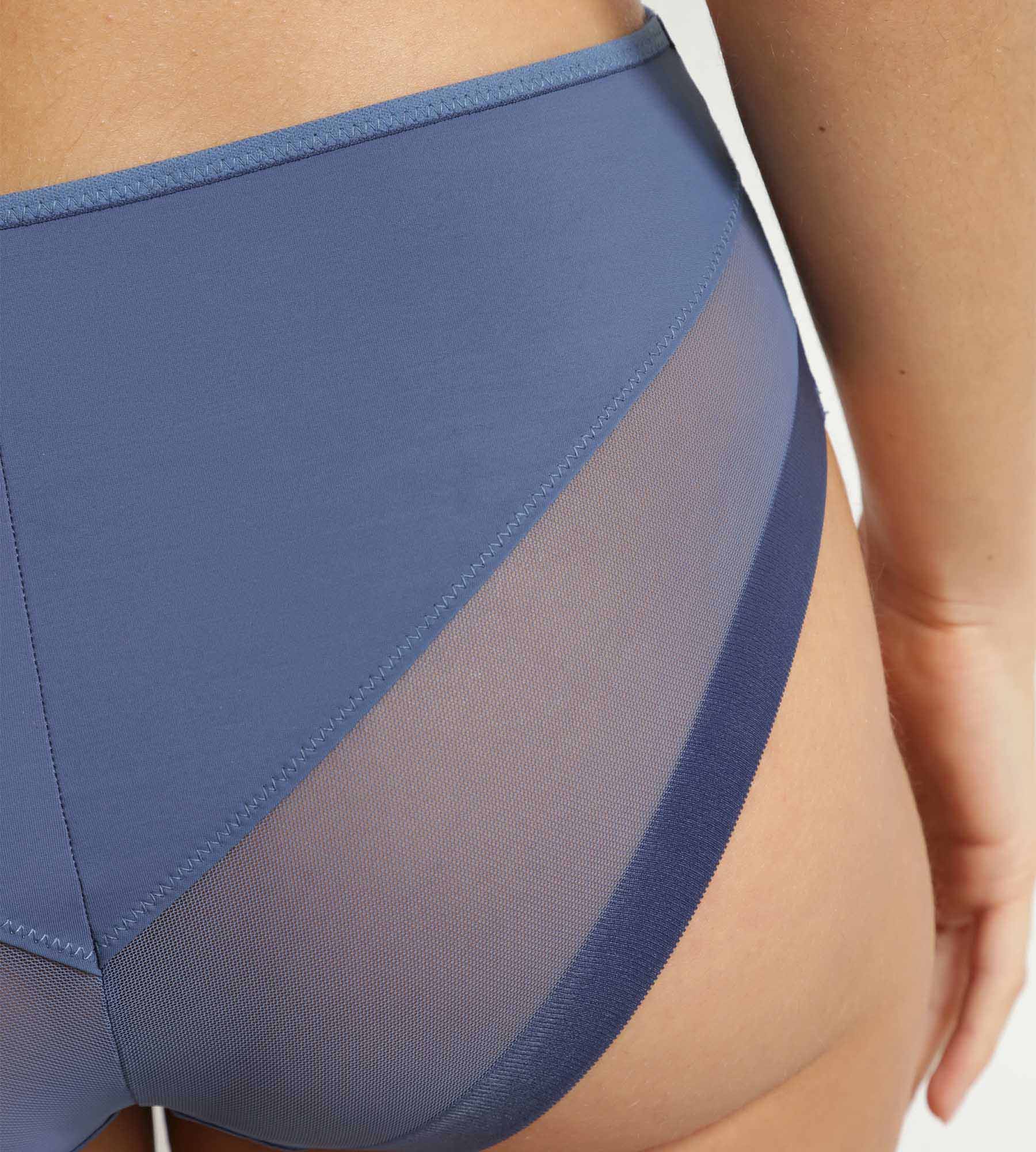 dim-generous-culotte-semi-transparente-bleu-capitaine image 6