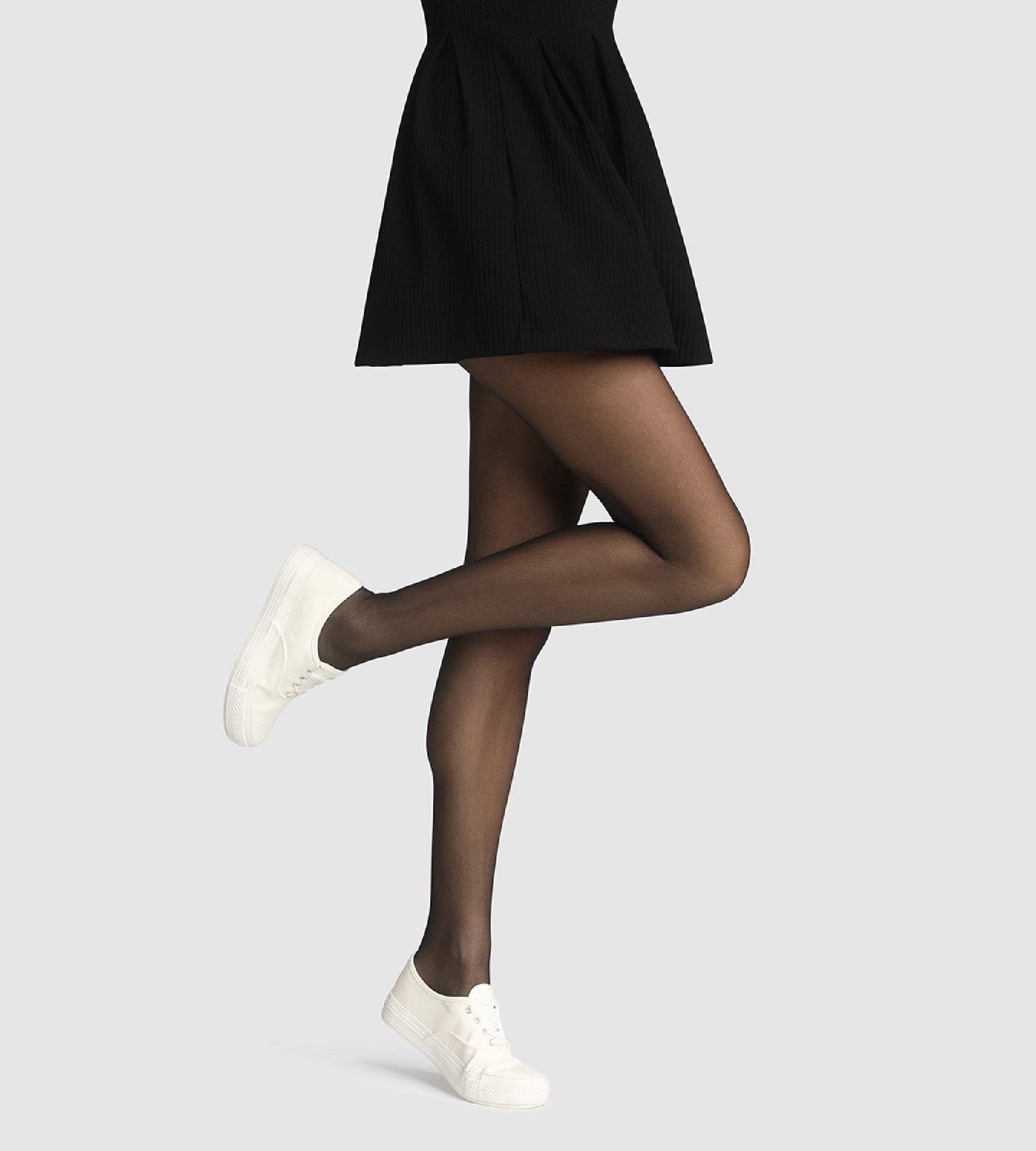 dim-trio-rouge-collant-noir-transparent-femme image 3