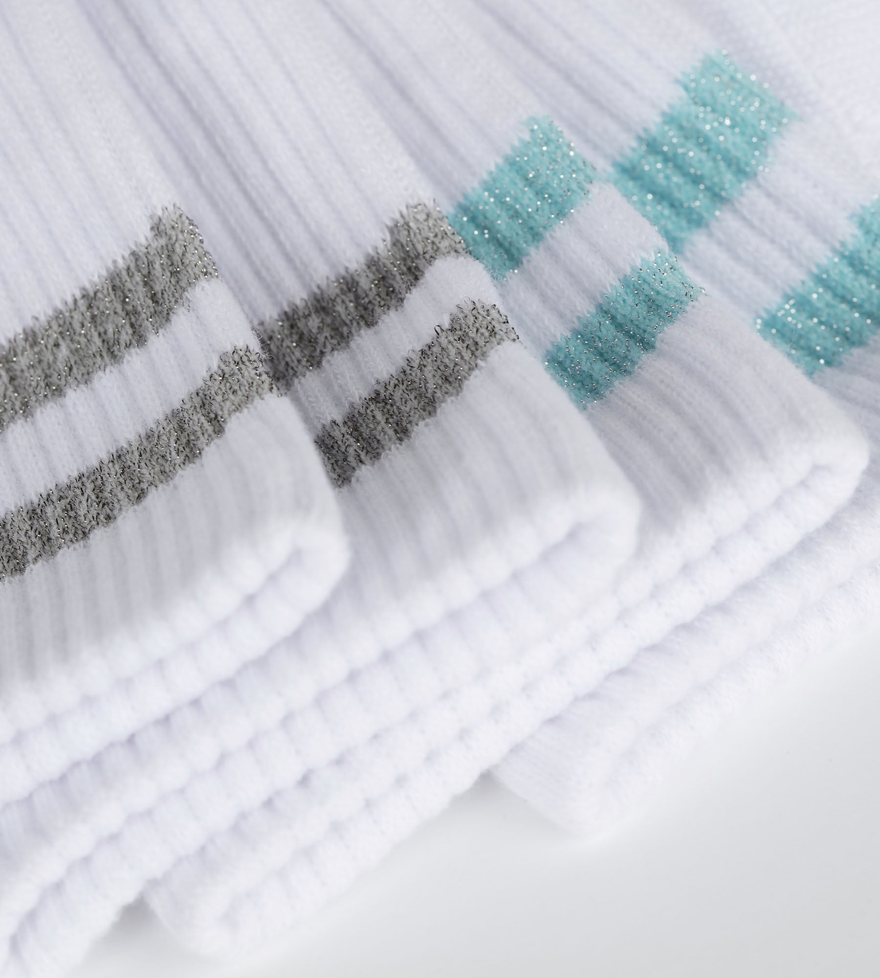 dim-mode-lot-de-2-paires-de-chaussettes-coton-blanc-lurex-bleu-gris image 3