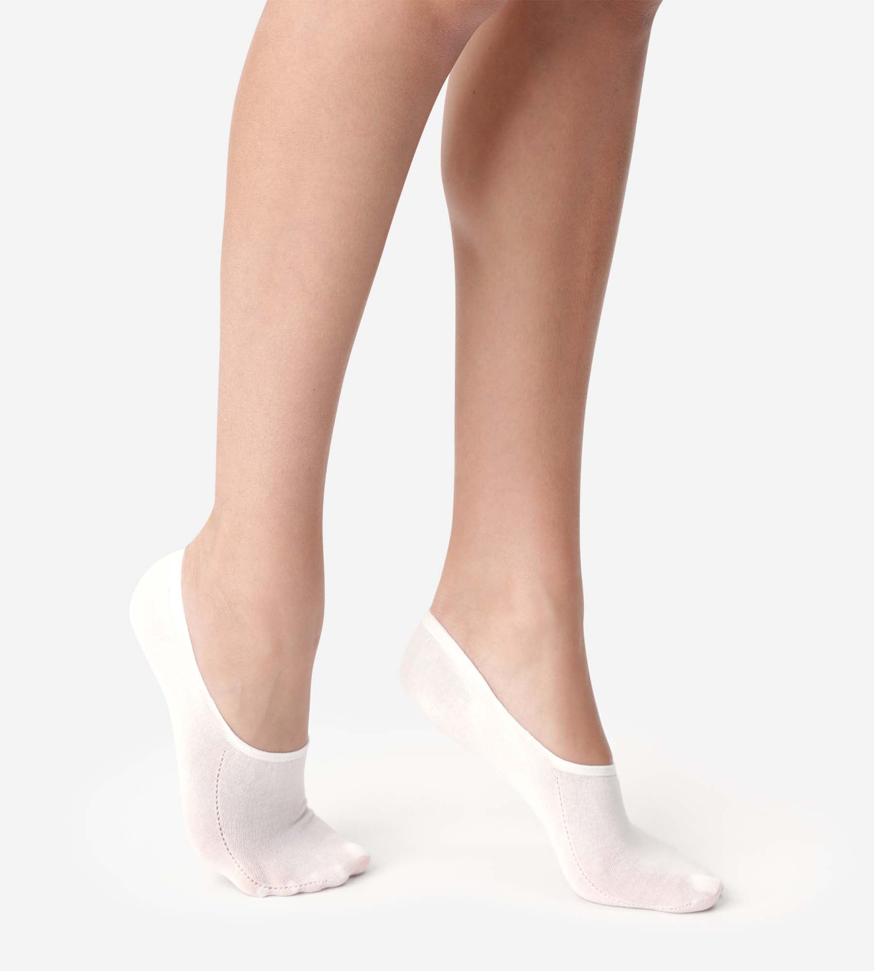 dim-lot-de-2-prot-ge-pieds-blancs-baskets-anti-odeurs-invisifit-107d image 2