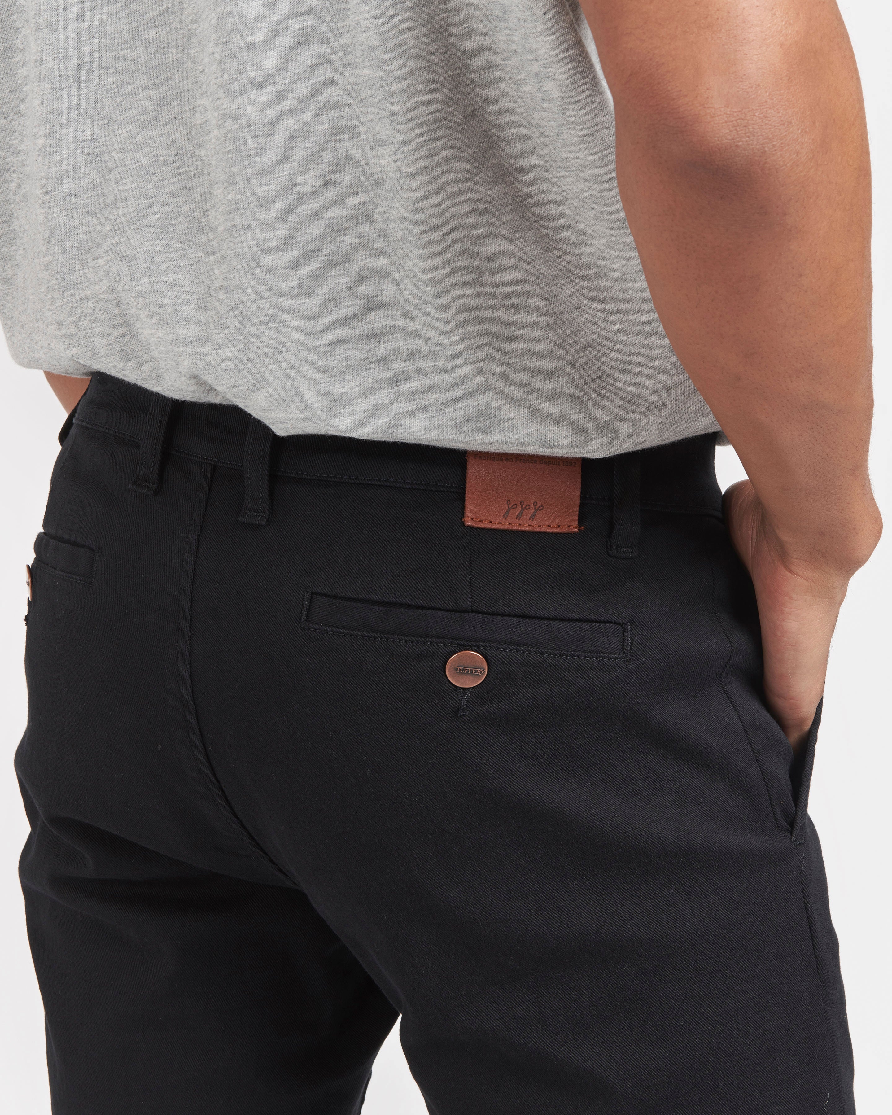 atelier-tuffery-ernest-chino-homme-droit-ajust-noir image 5