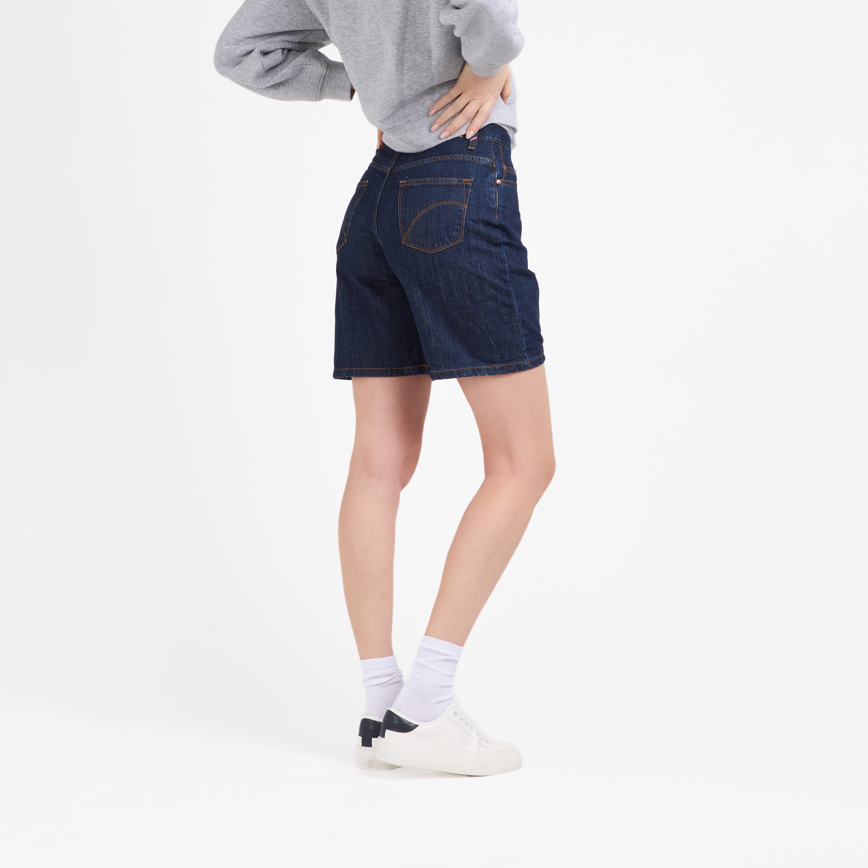 atelier-tuffery-aim-short-femme-taille-haute-en-jean-brut image 5