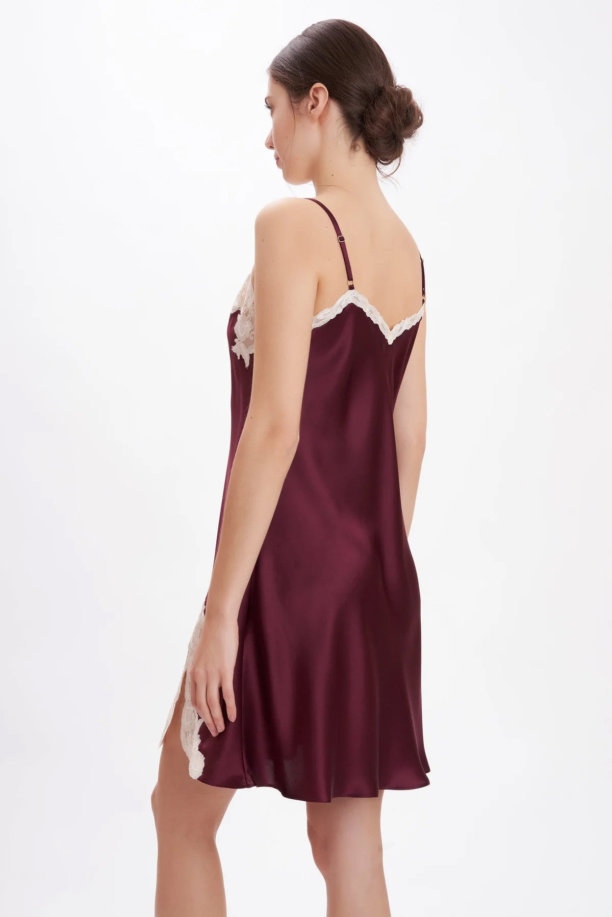 cadolle-nuisette-soie-prune-eloise-broderie image 4