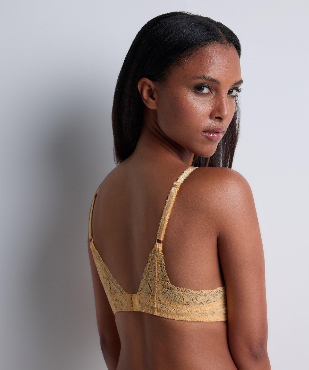 aubade-rosessence-soutien-gorge-plunge-foulard-sunshine image 7
