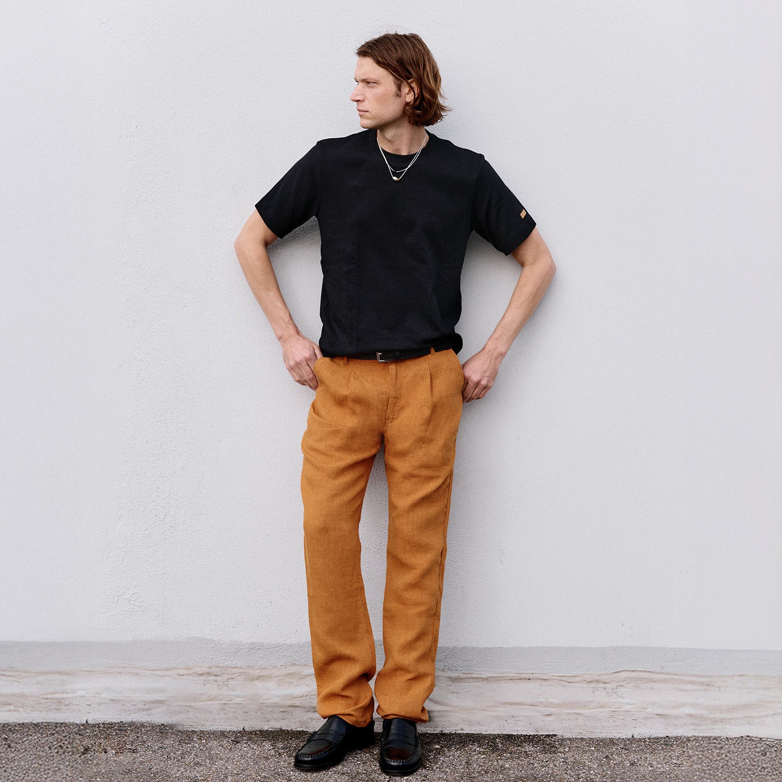 atelier-tuffery-gustave-pantalon-plis-homme-ample-en-lin-rouille image 2