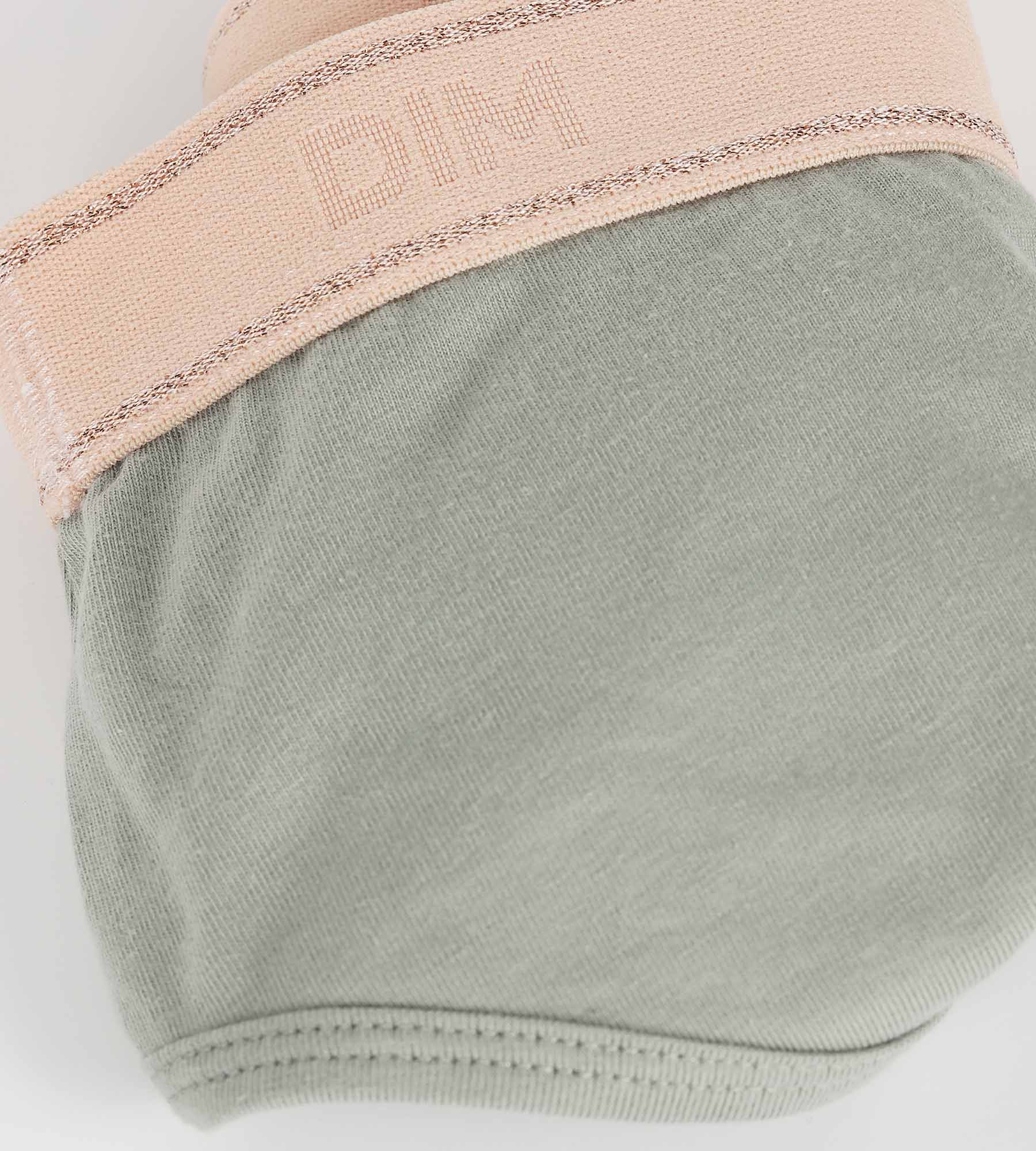 dim-sport-shorty-fille-vert-sauge-et-rose-coton-stretch-lurex image 3
