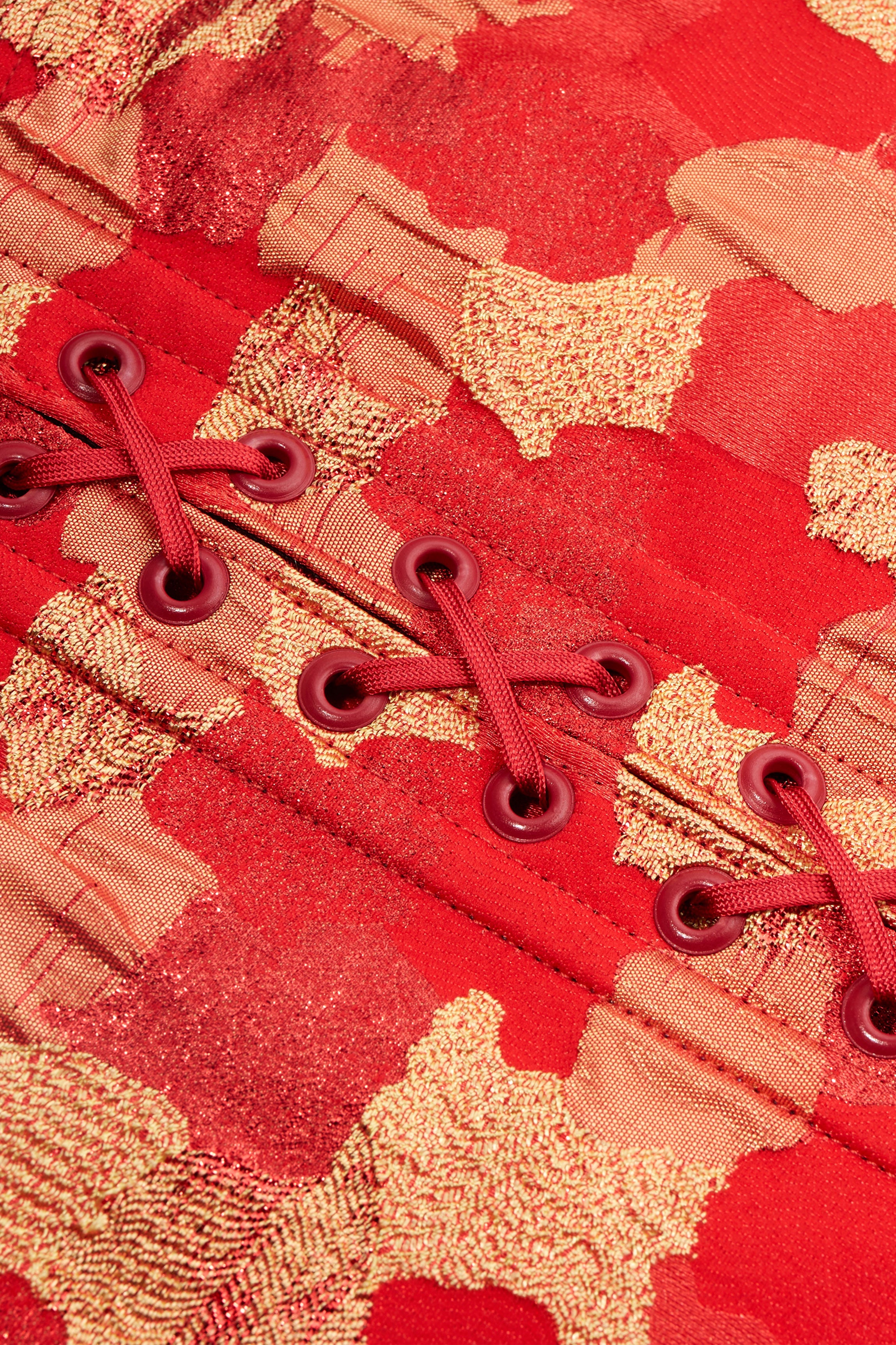 cadolle-corset-rouge-lam-or-victoria-la-age image 3