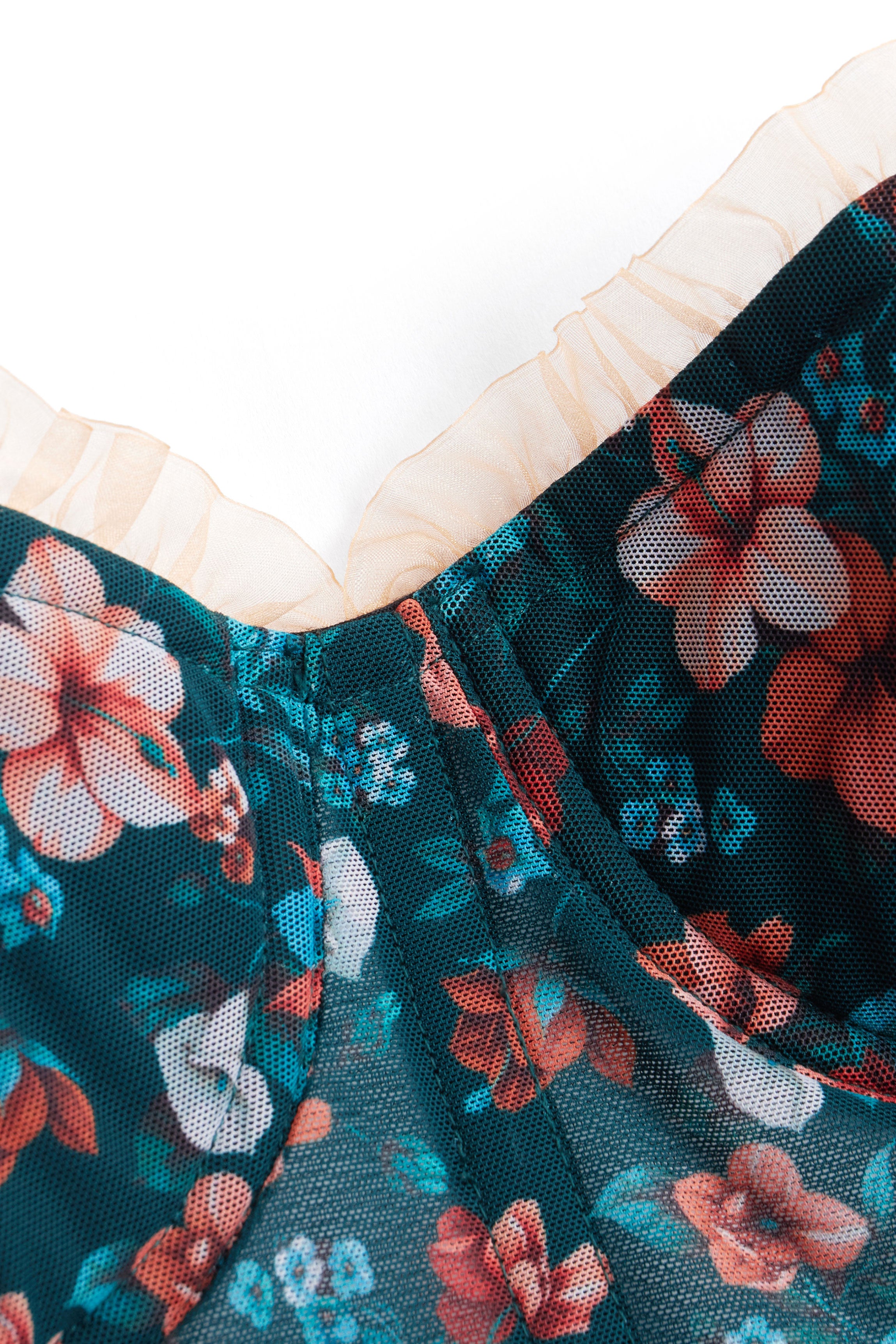 cadolle-corset-hibiscus-tulle-transparent-la-age-dos image 3