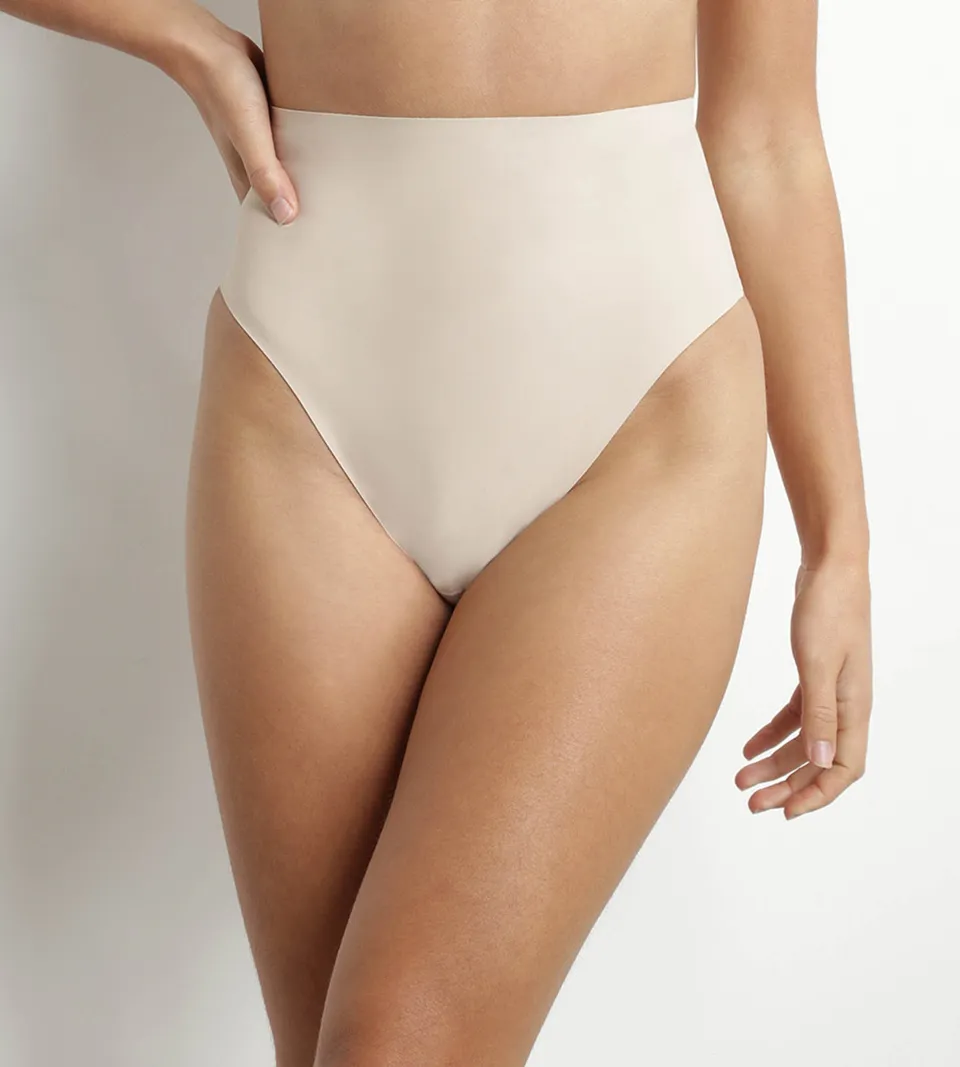 dim-silhouette-invisible-string-sculptant-taille-haute-nude-sans-couture image 1