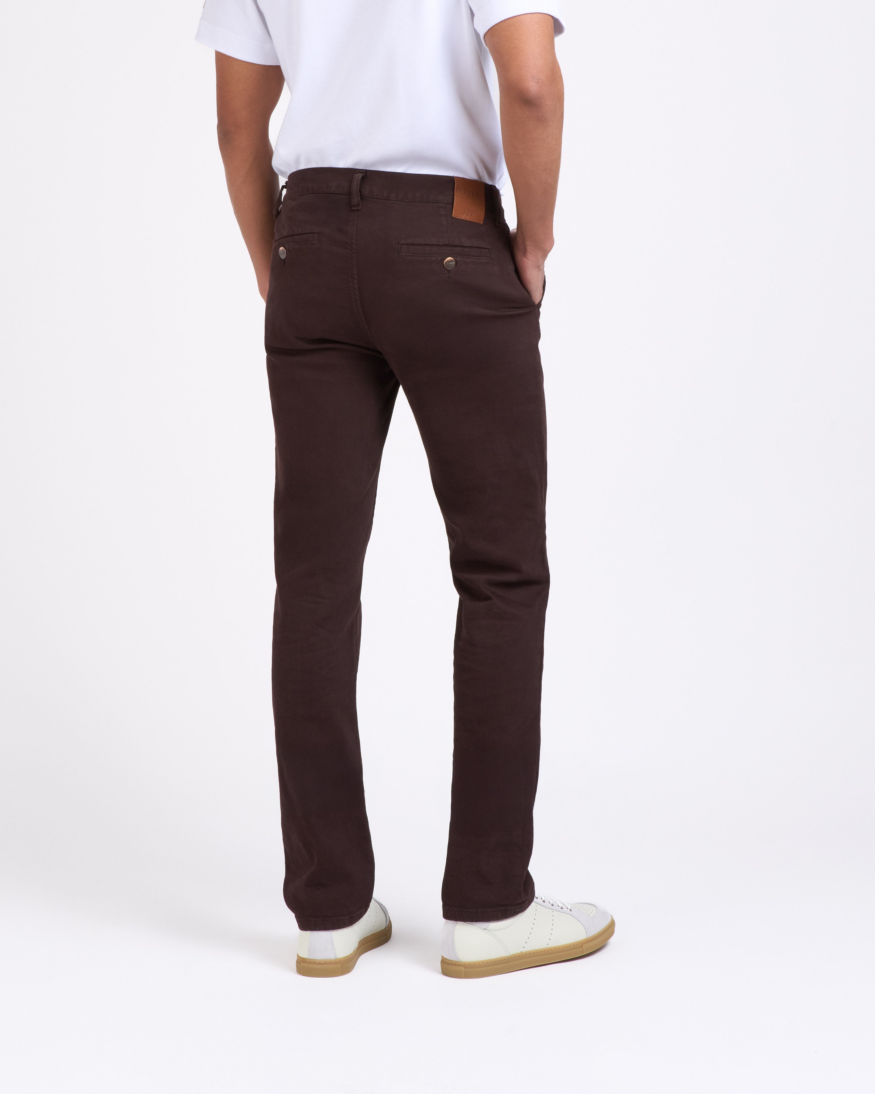 atelier-tuffery-chino-homme-droit-ajust-ernest-marron image 4