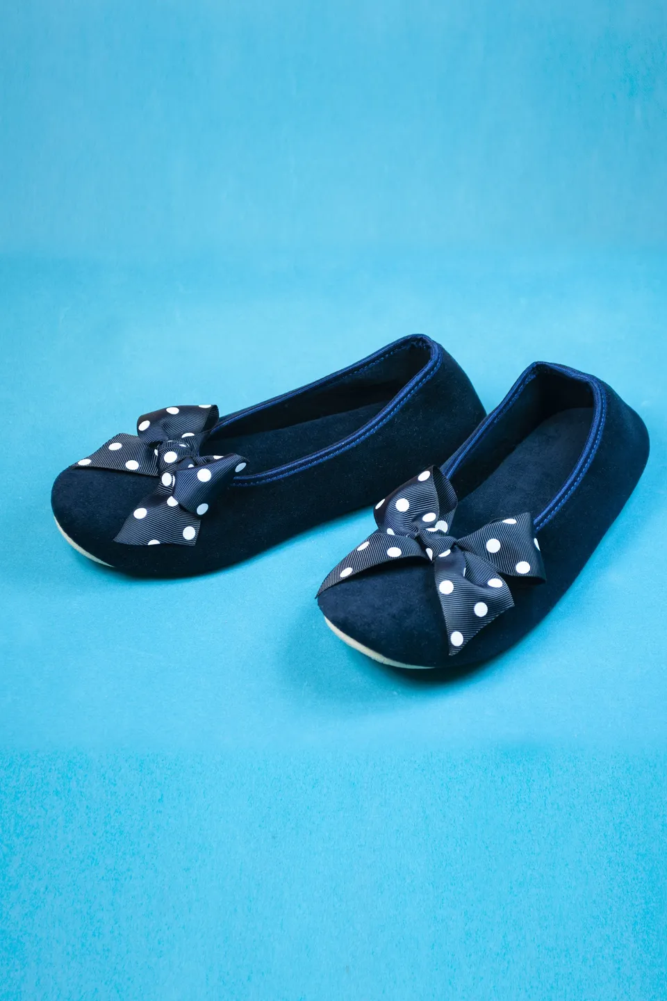 cadolle-chaussons-n-uds-bleus-mules-d-int-rieur-bleu-nuit image 1