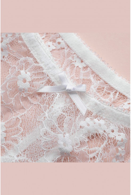 cadolle-cathy-string-dentelle-blanche image 3