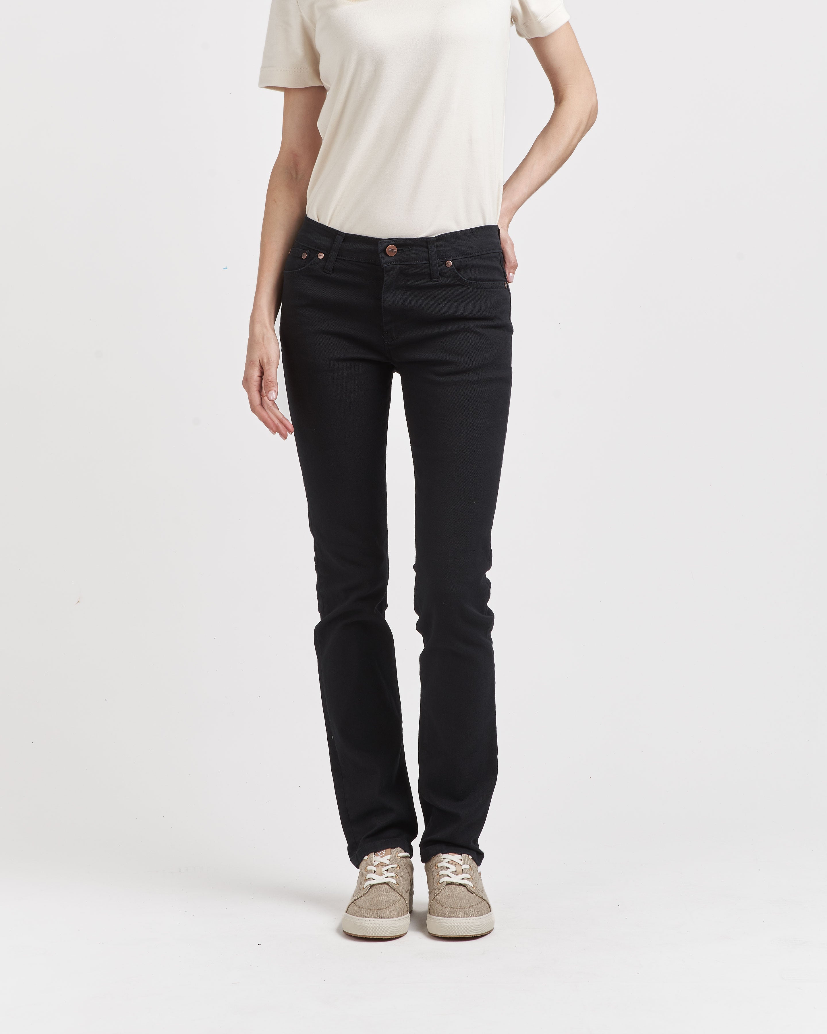 atelier-tuffery-jean-femme-droit-ajust-noir-augusta image 2