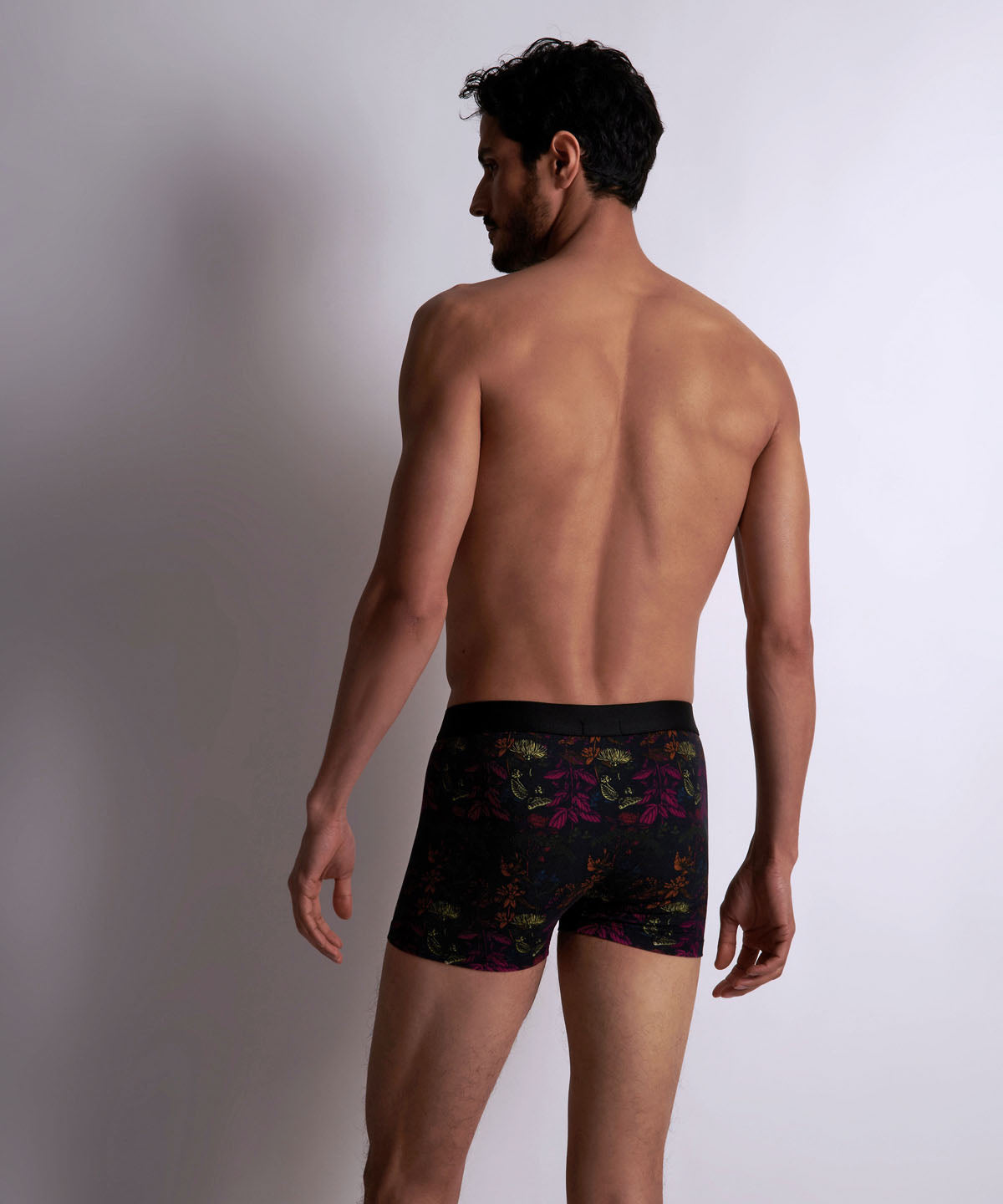aubade-homme-boxer-fleurs-magiques-noir-2 image 4
