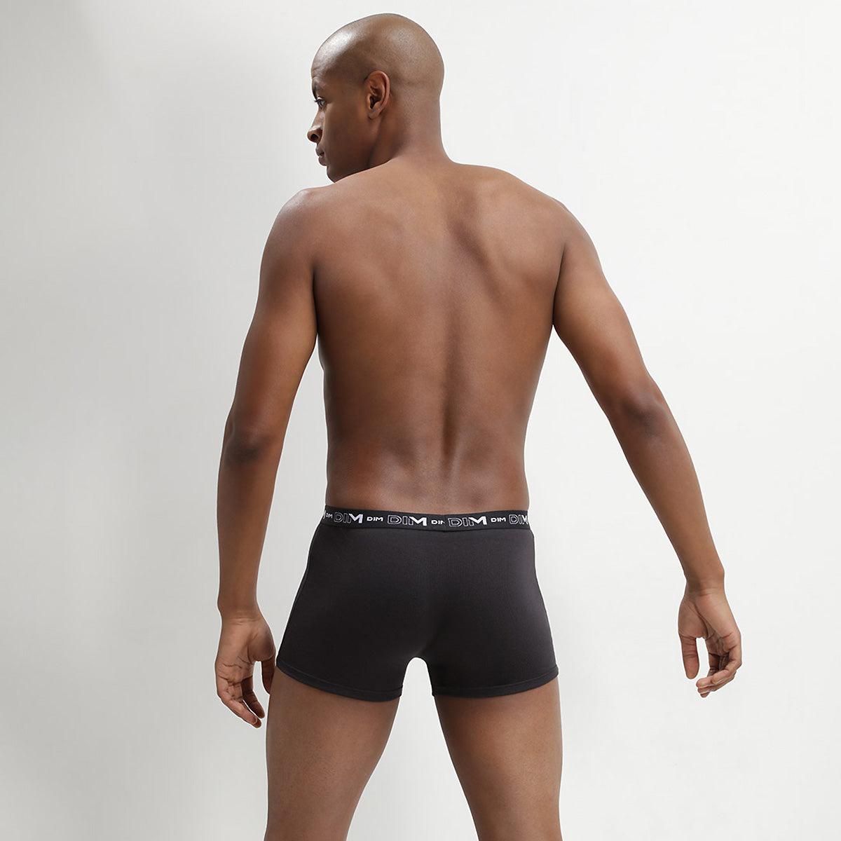 dim-coton-stretch-lot-de-3-boxers-homme-noir-uni image 2