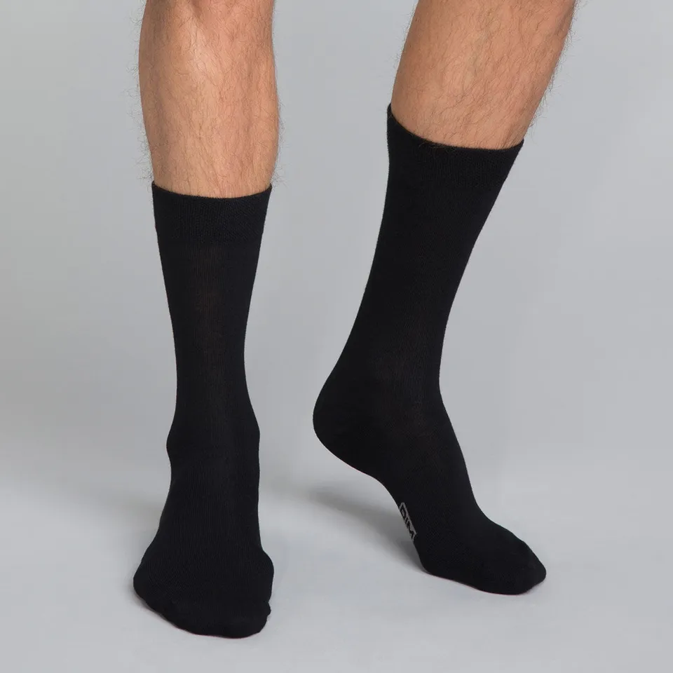 dim-basic-coton-mi-chaussettes-homme-coton-x3-noir image 1