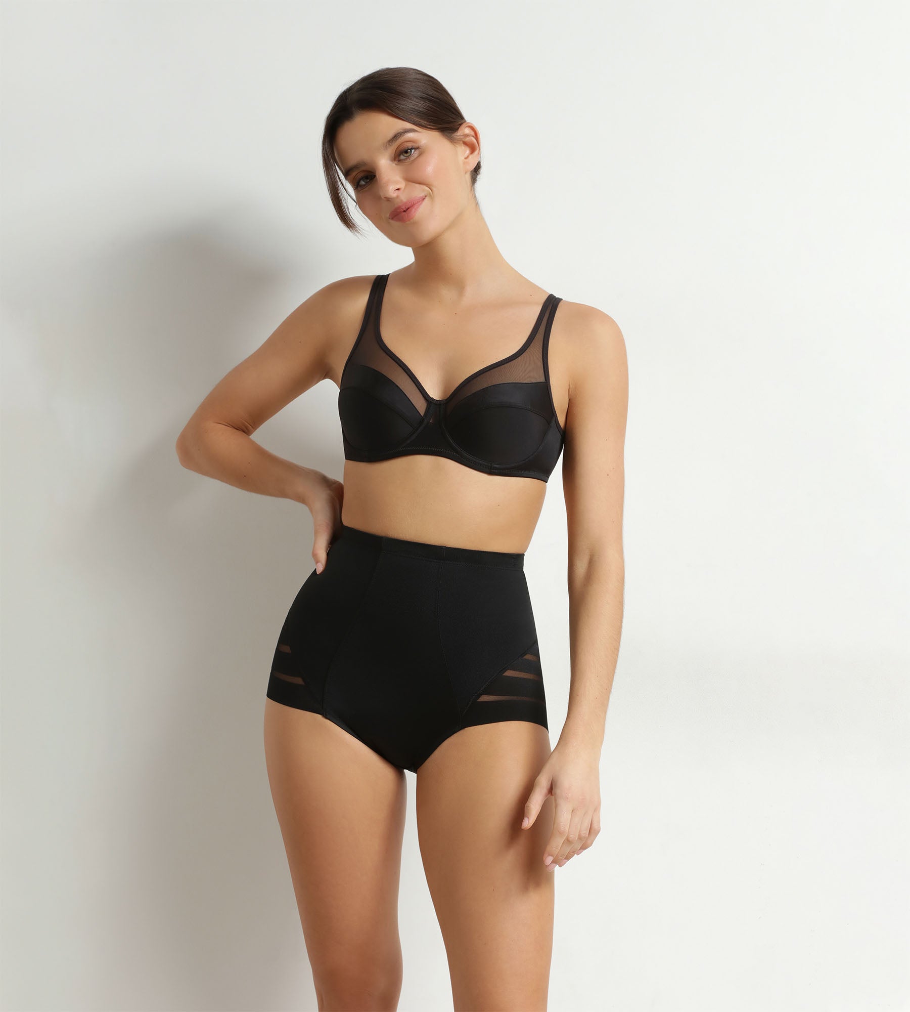 dim-silhouette-l-gance-culotte-haute-ventre-plat-noire-femme image 3