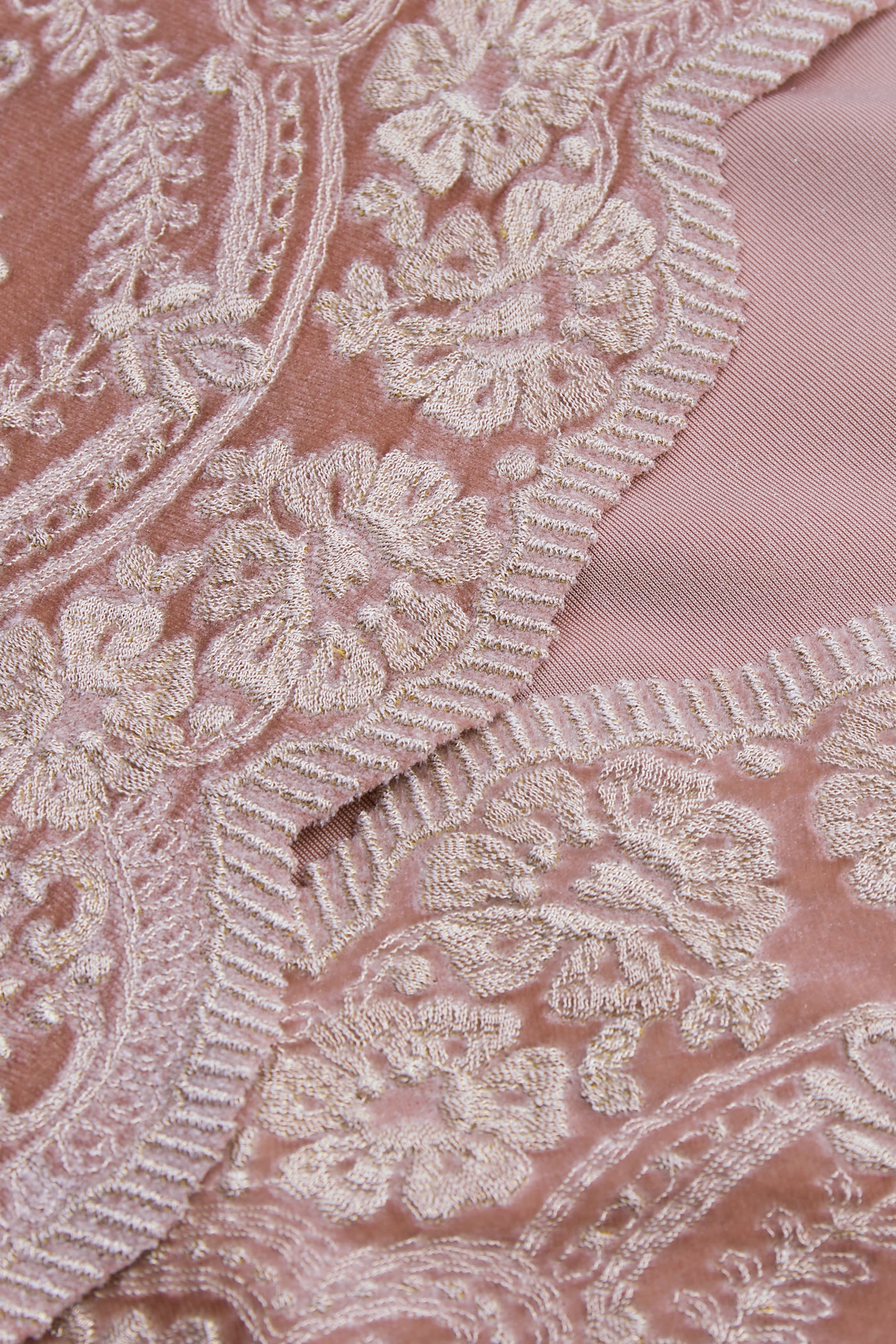 cadolle-robe-de-chambre-velours-rose-peignoir image 3