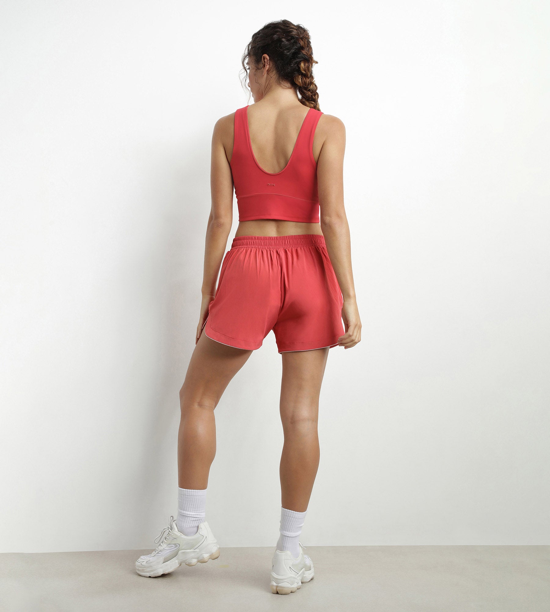dim-move-brassi-re-longue-microfibre-sculptante-rouge image 4