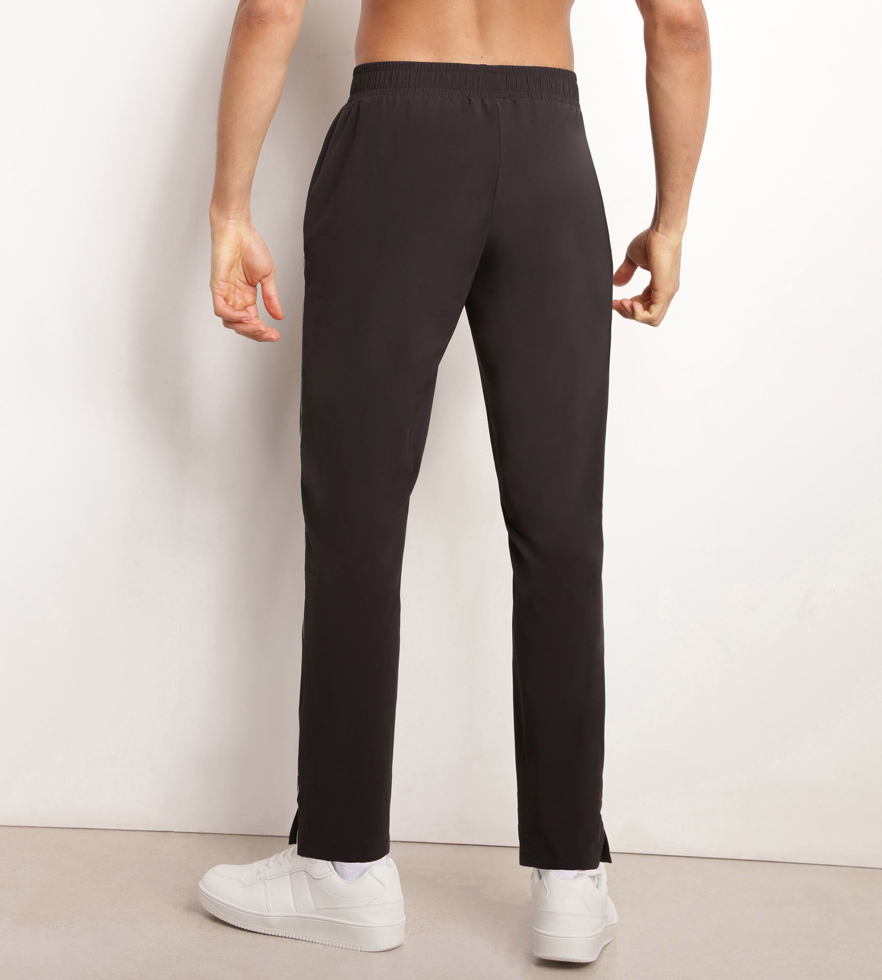 dim-move-pantalon-de-sport-chino-homme-jersey-stretch-noir image 2