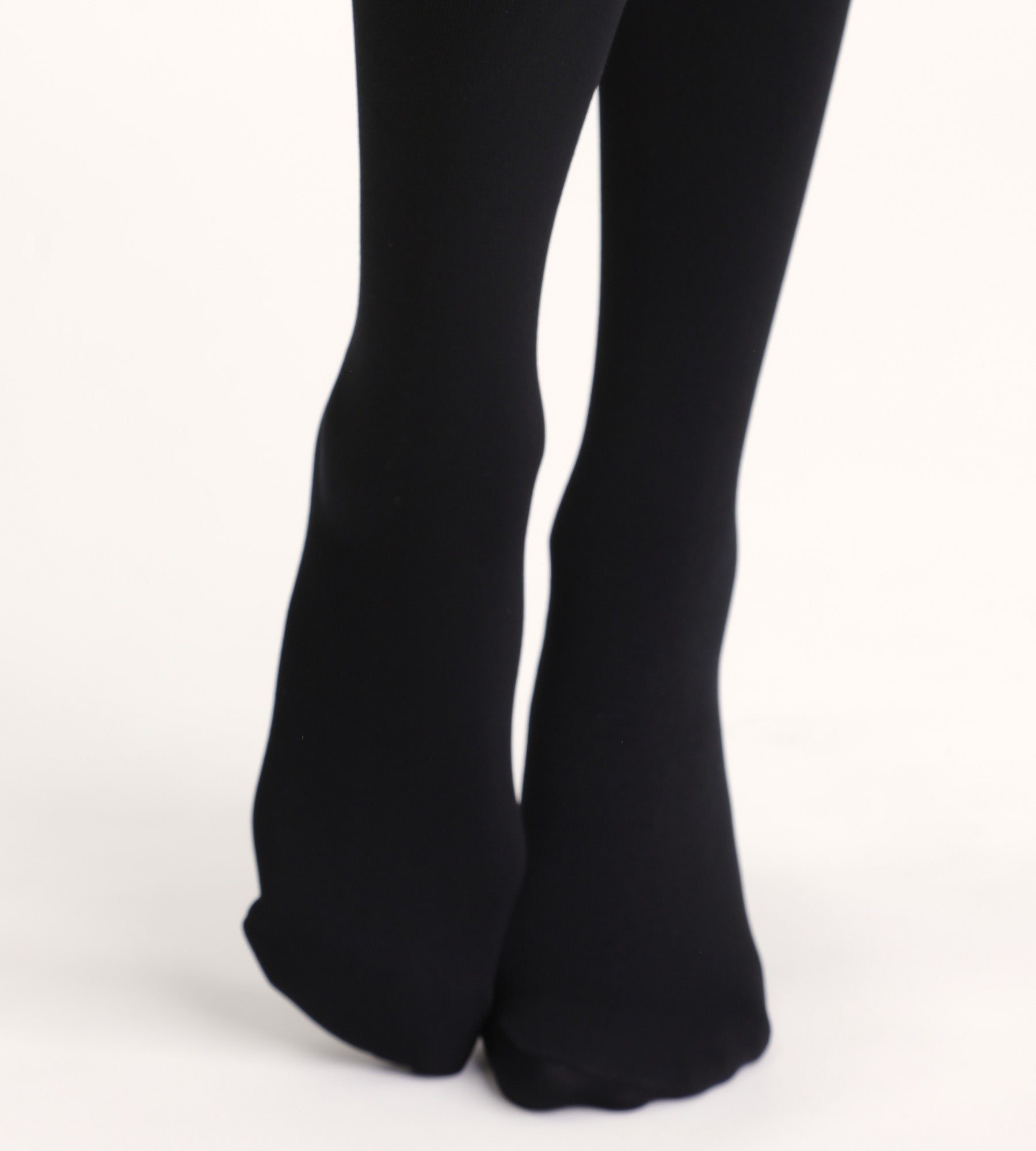 dim-thermo-mi-bas-polaire-noir-opaque-140d-femme image 2